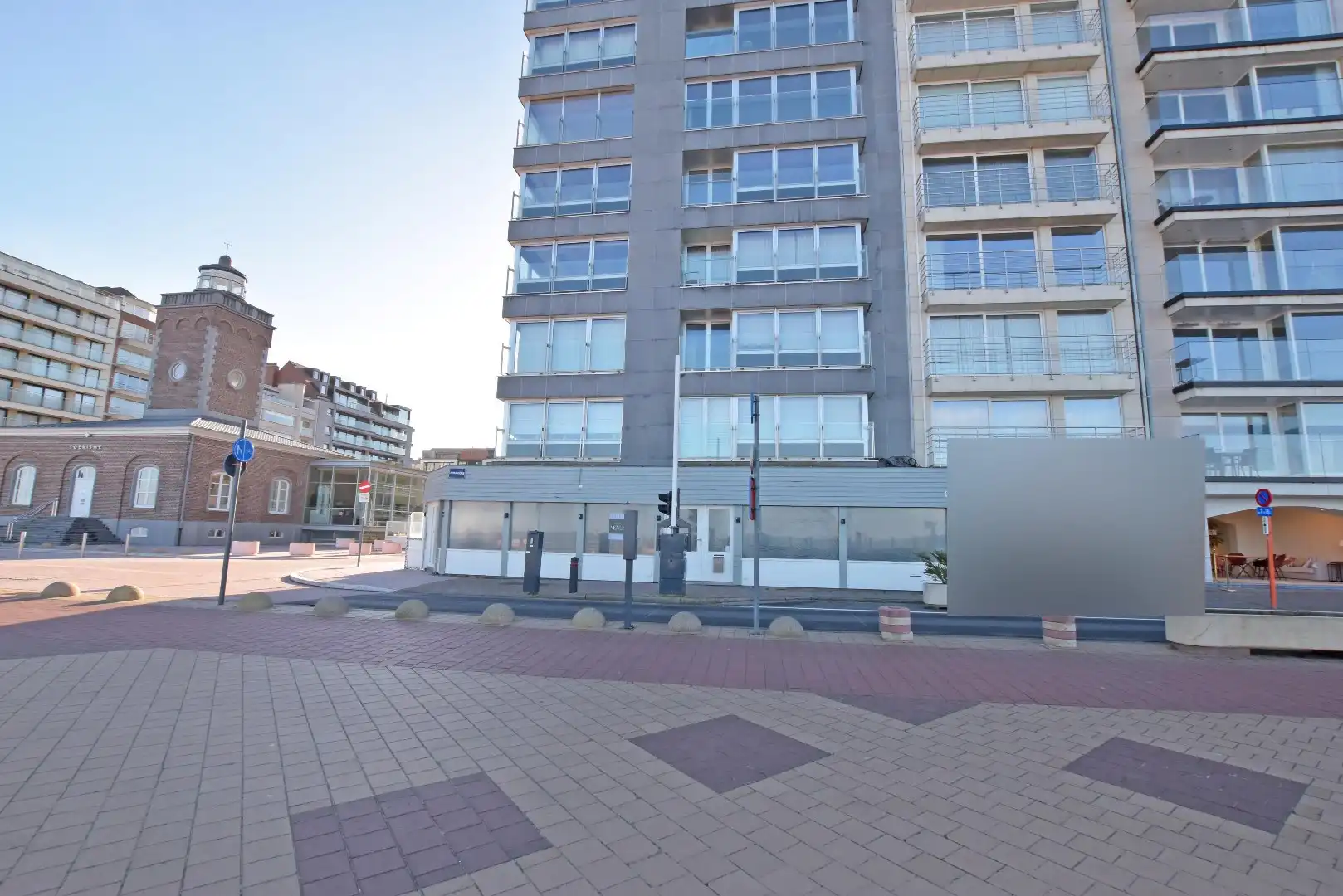 Horeca pand gelegen op een top locatie, op de hoek van de Zeedijk en het Lichttorenplein foto 5