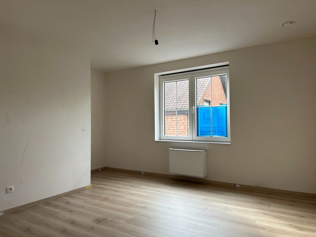 Hectaar bouwt 2 moderne nieuwbouwwoningen met hedendaags comfort te Puurs- Sint- Amands. foto 10