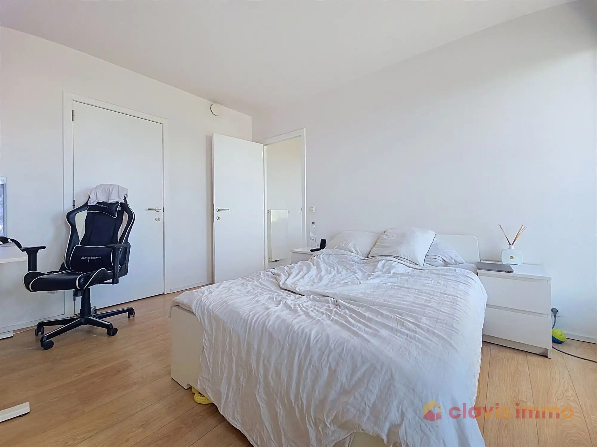 Appartement met terras en parking foto 12