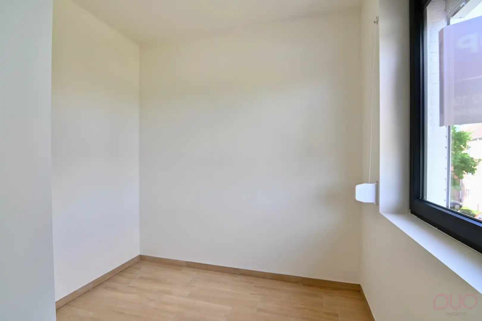 Volledig gerenoveerde woning met garage, terras en tuin - instapklaar afgewerkt! foto 16