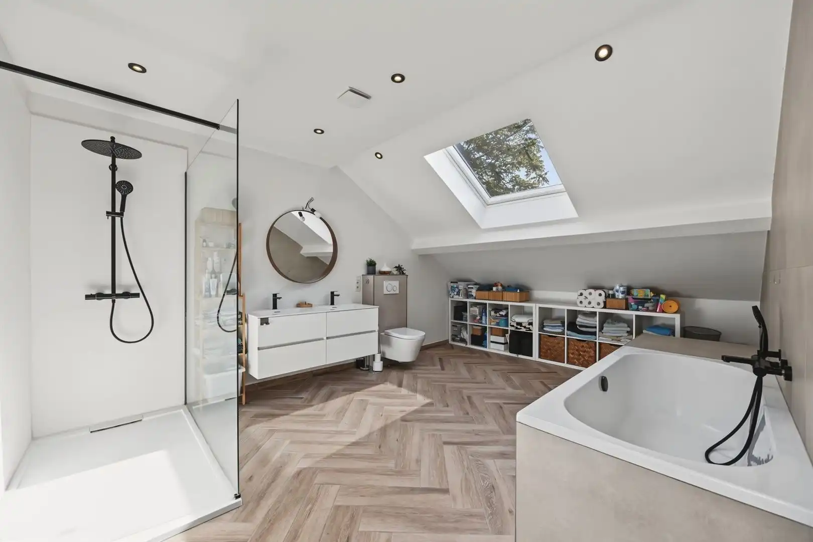 Een ruime, lichtrijke woning met uitbreidingsmogelijkheden in het hart van Zemst foto 13