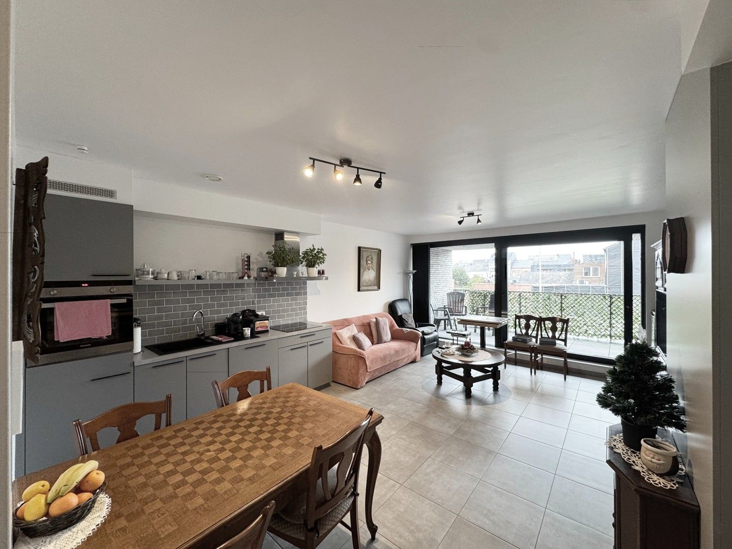 Mooi appartement met twee terrassen in centrum van Leopoldsburg foto 4