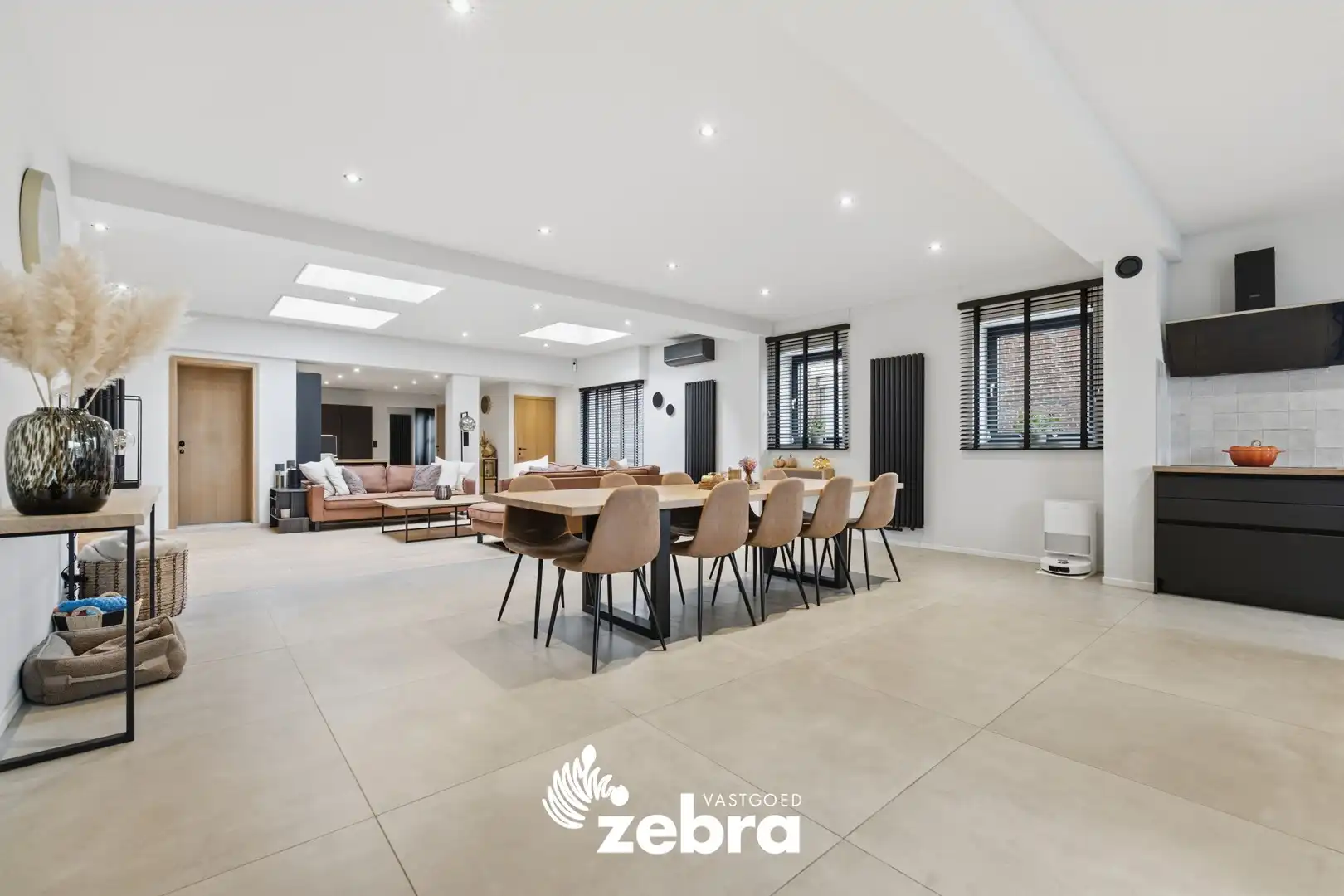 Instapklare woning met loods van ± 250 m² te Ingelmunster! foto 3