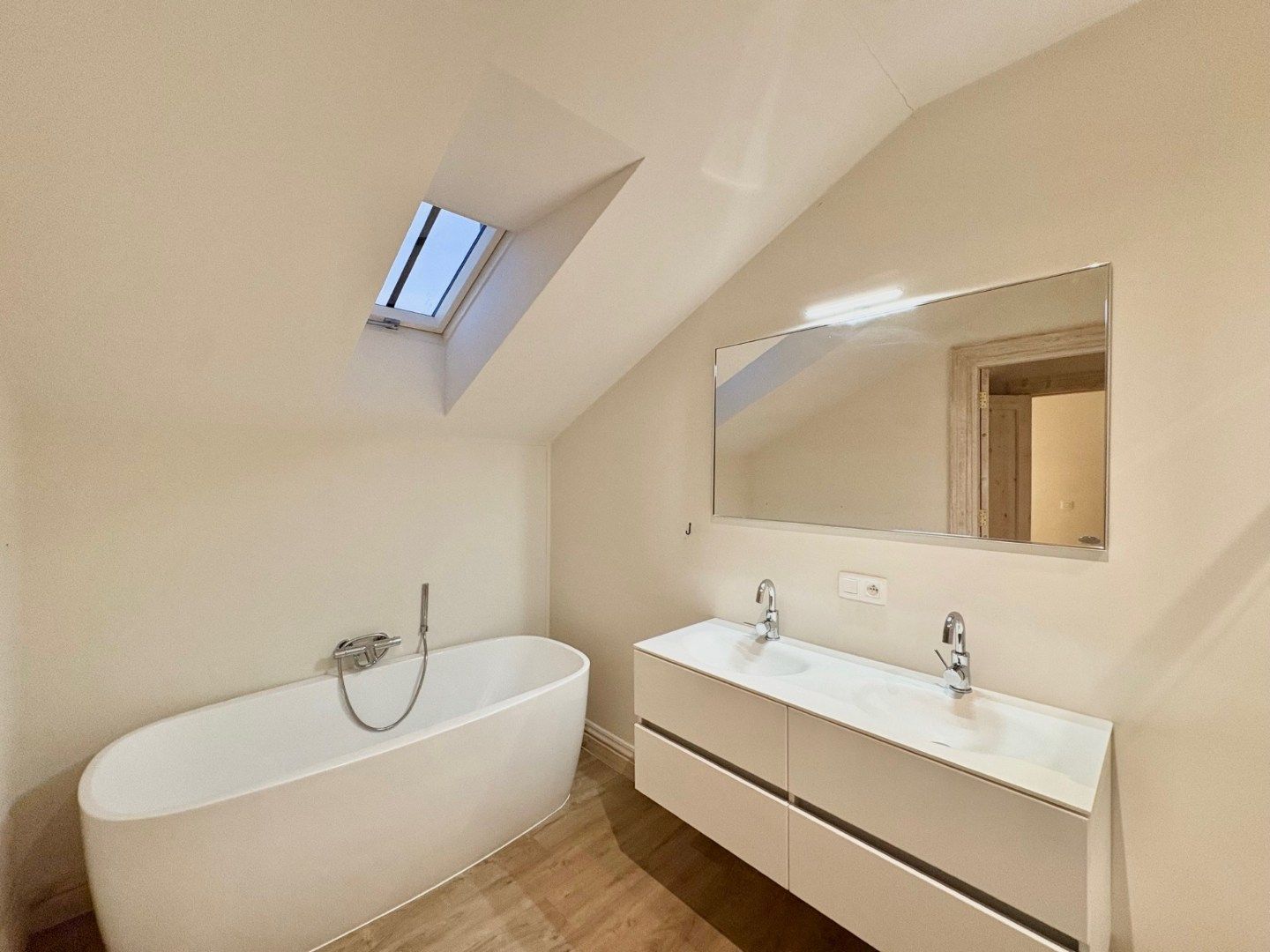 Unieke duplex penthouse met twee slaapkamers en een prachtig dakterras foto 7