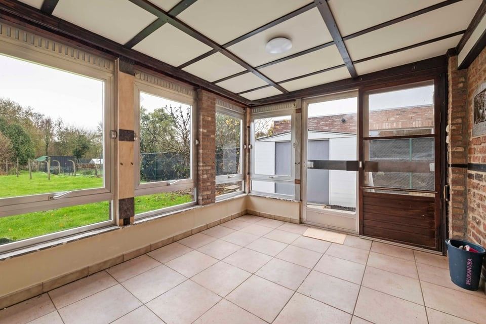 HALFOPEN BEBOUWING MET GARAGE EN GROTE TUIN IN TONGEREN foto 14