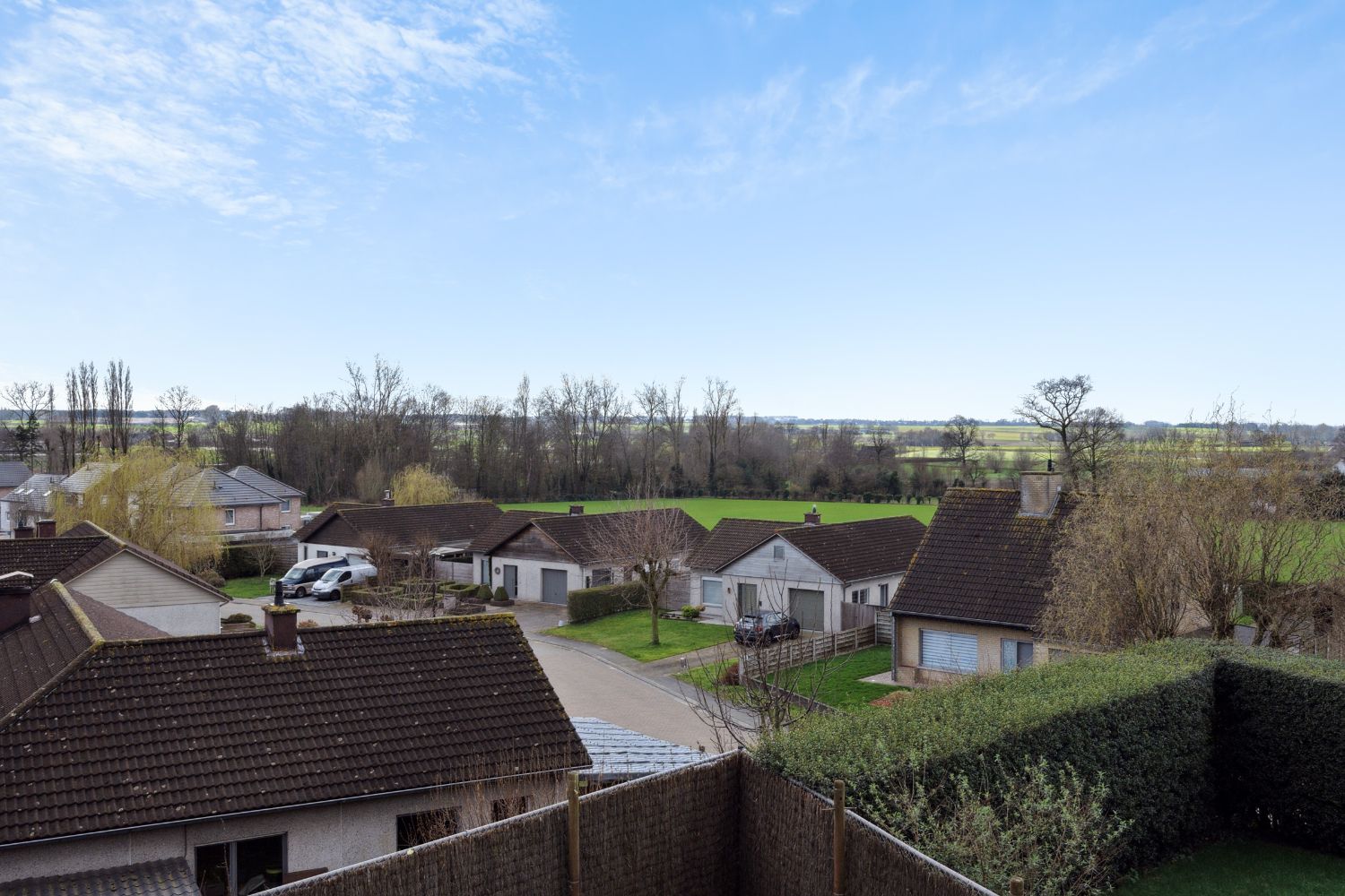 ENERGIEZUINIGE HALF-OPEN WONING met zicht op het groen & vlakbij het centrum van Aartrijke ! foto 13