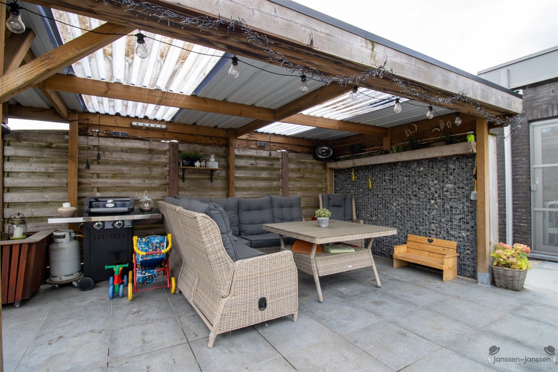 Rustig gelegen halfopen bebouwing op 510 m² foto 17