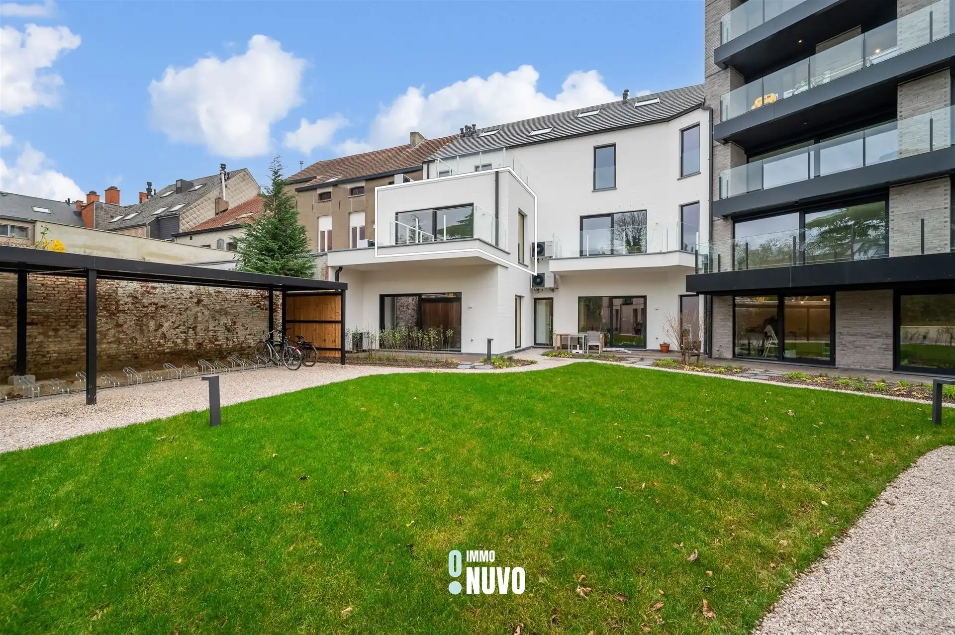 Nieuwbouwappartement centrum Aalst met zuidwest terras foto {{pictureIndex}}