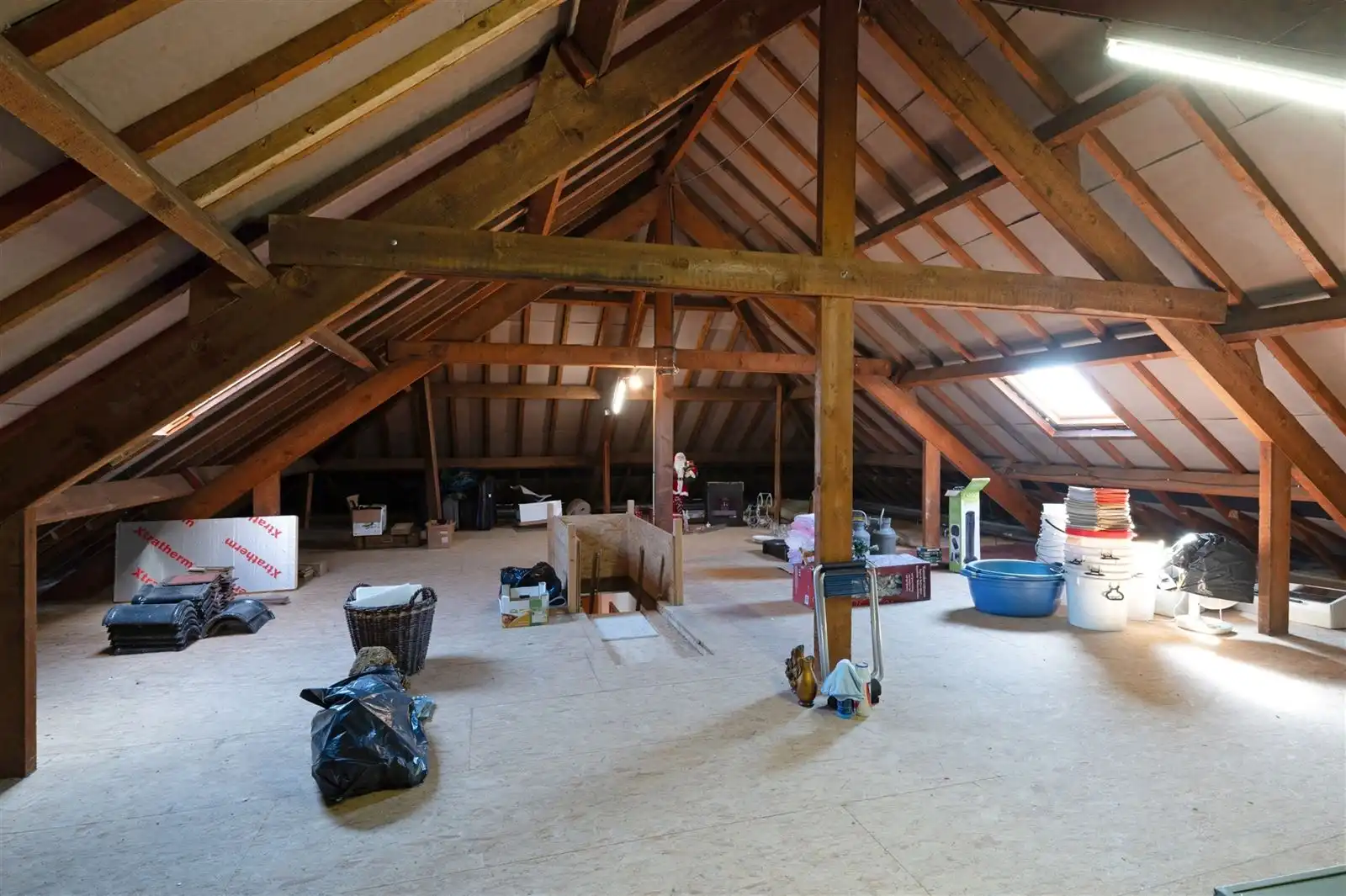 villa bungalow met tuin en aparte garage op +/- 10are foto 19