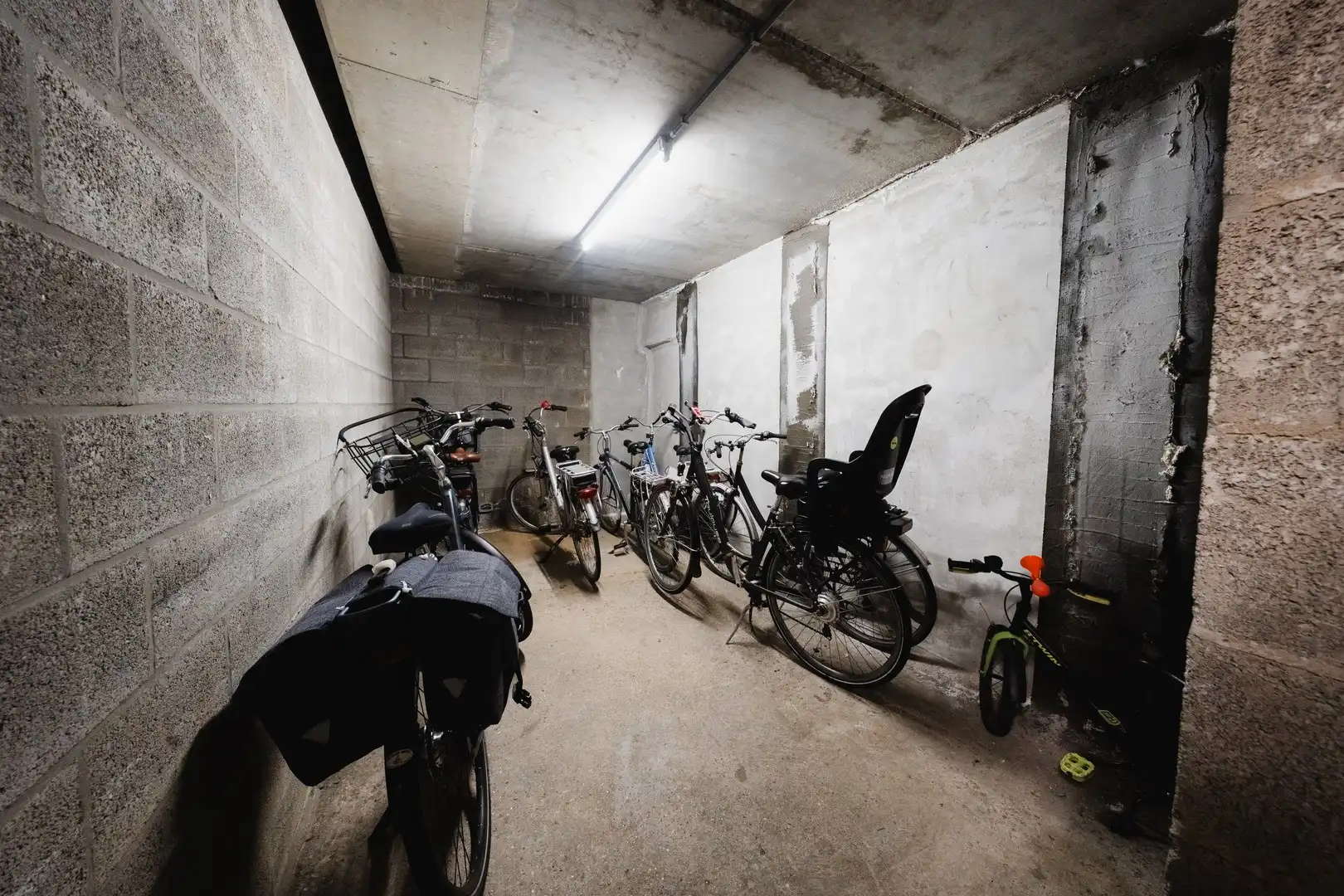 1-kamerappartement met terras in hartje van Bornem. foto 20