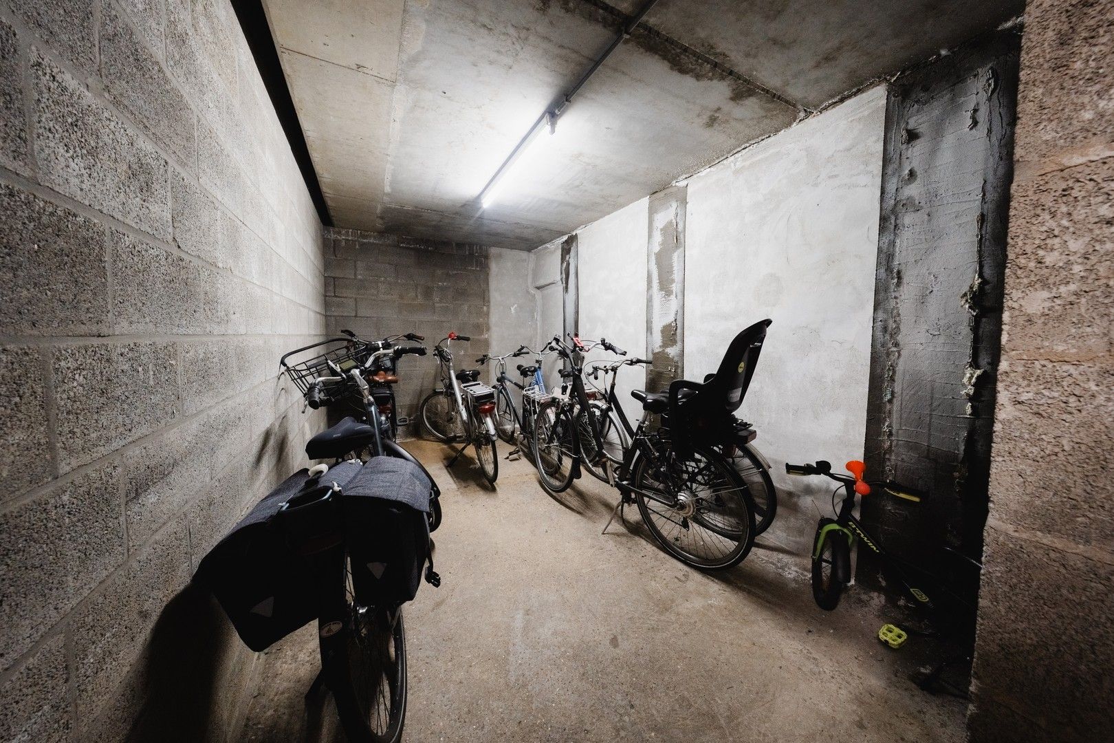 1-kamerappartement met terras in hartje van Bornem. foto 20