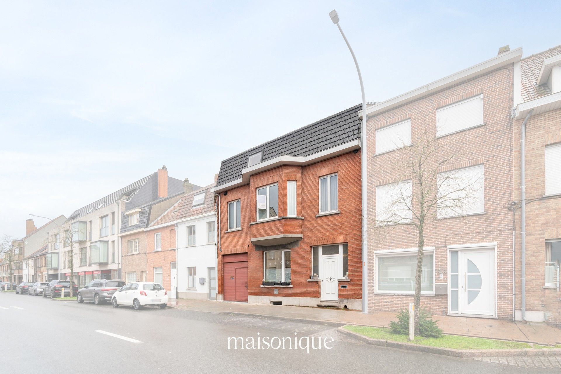 Karaktervolle woning met eindeloze mogelijkheden in hartje Sint-Andries! foto 2