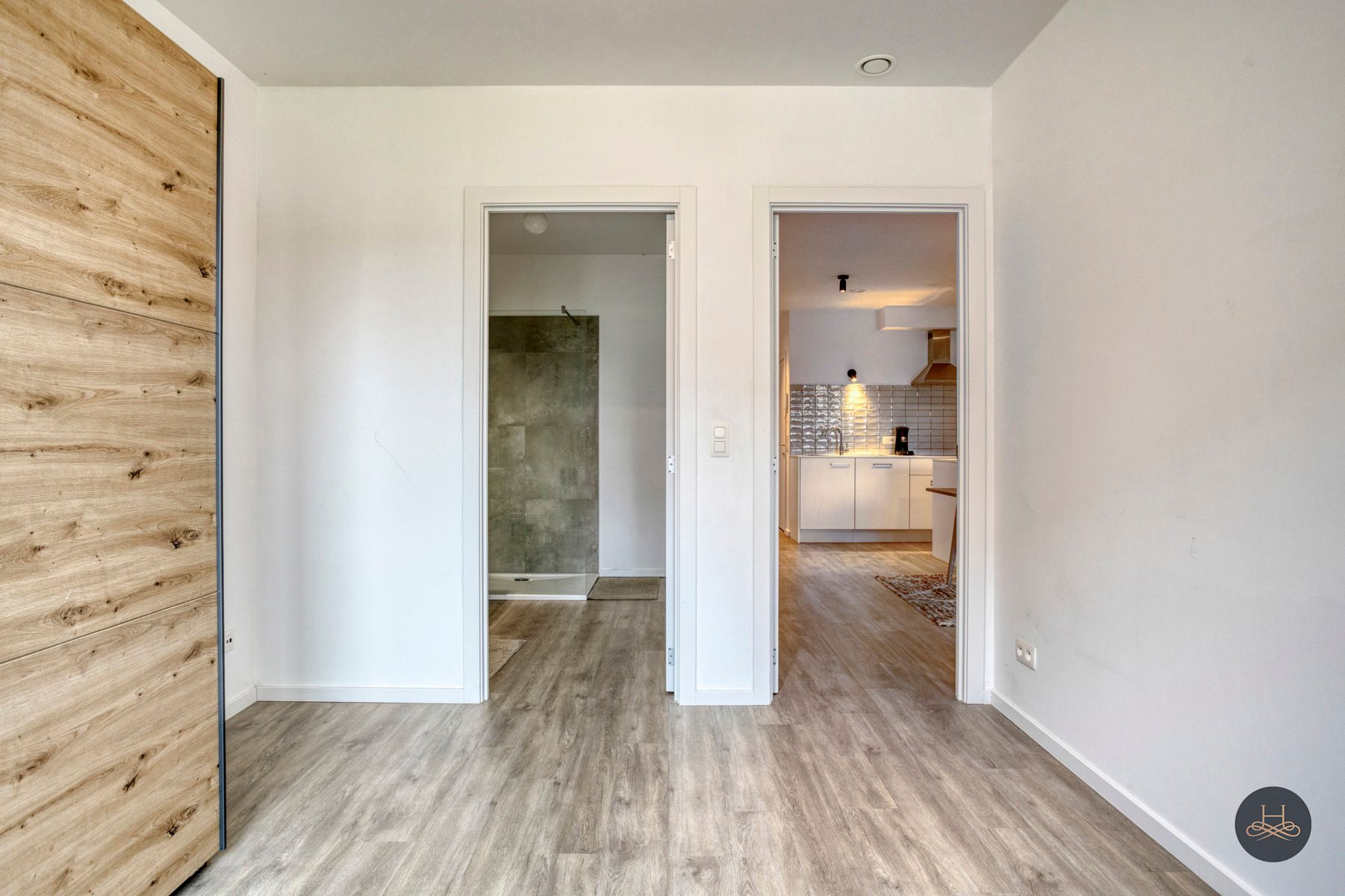 Lichtrijk, gezellig appartement met zeer goede verbindingen foto 17