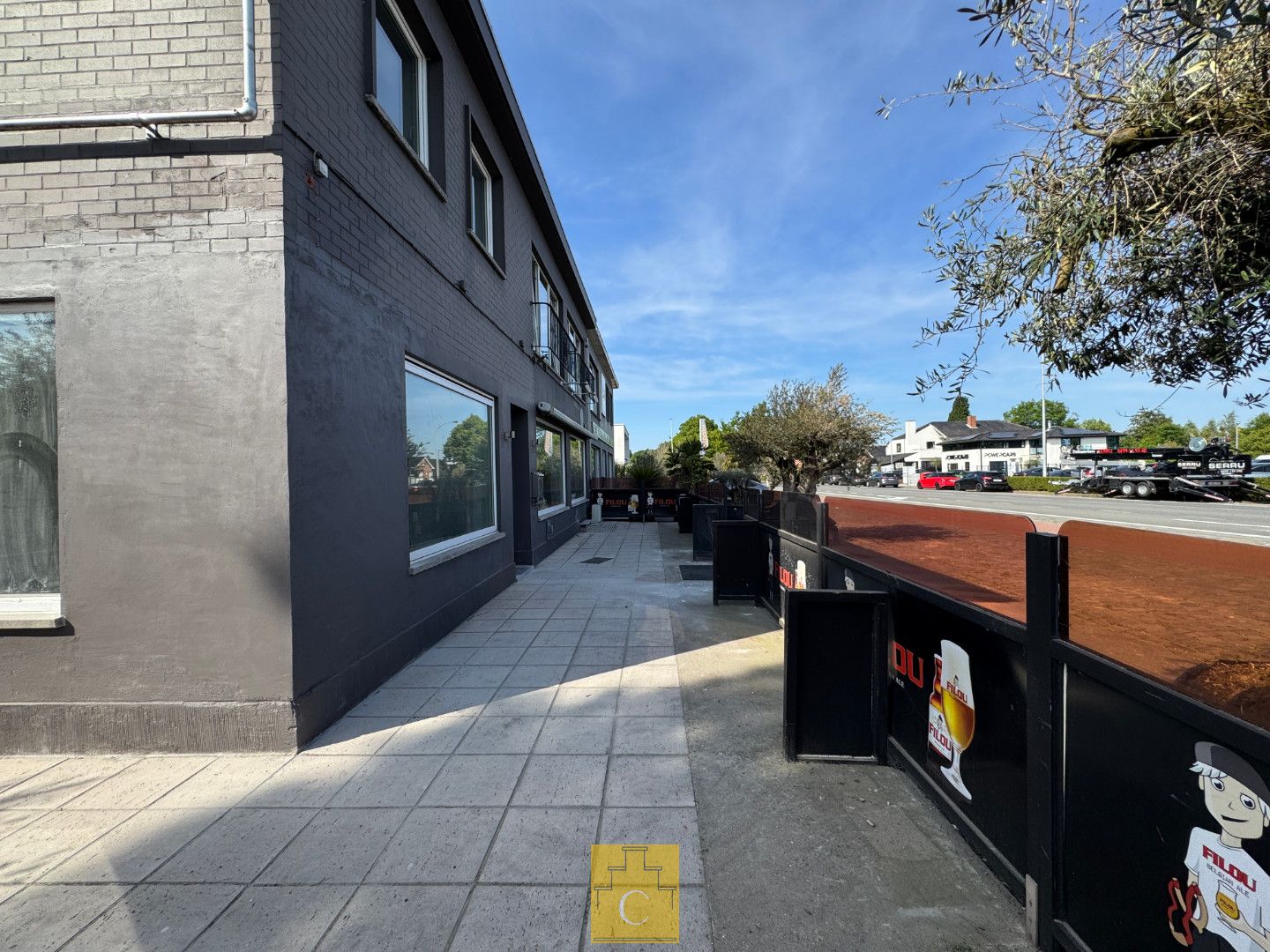 Handelspand met woonst op toplocatie te Loppem foto 4