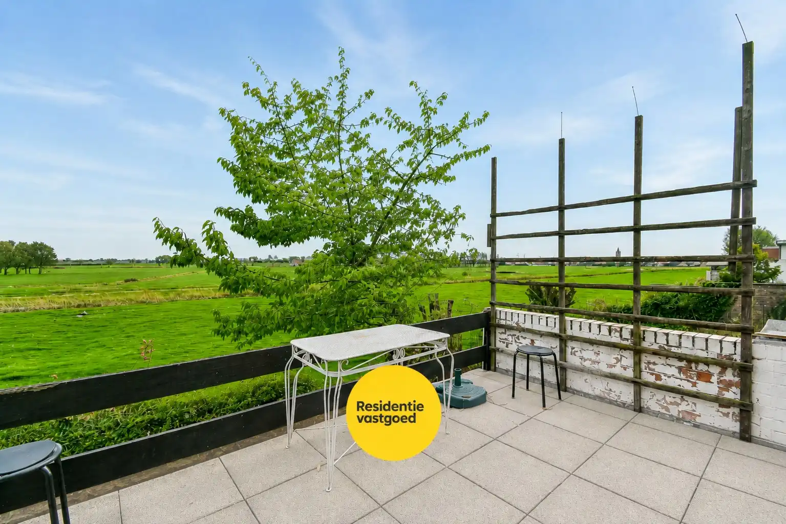 Karaktervolle villa met prachtig vergezicht op wandelafstand van zee foto 9