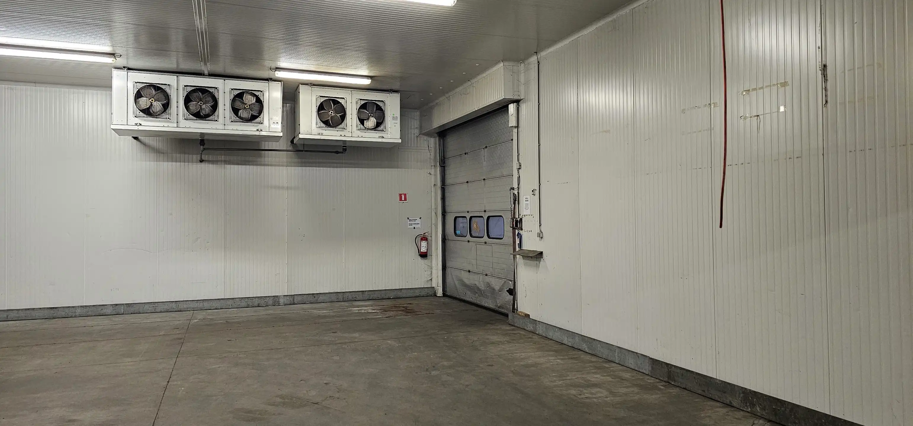 TE HUUR: magazijn/werkplaats van 930m² in Diest foto 9