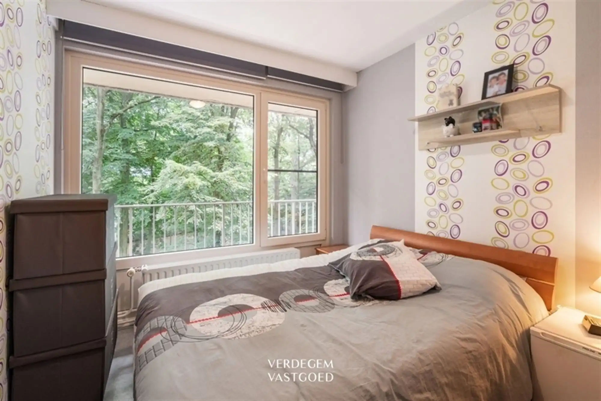 Wonen in de bomen: appartement met 2 slaapkamers en garage, een oase in het groen foto 7