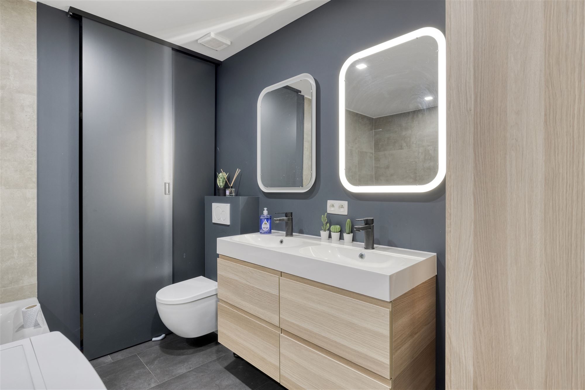 Gerenoveerd en leuk huis met 3 slaapkamers foto 10