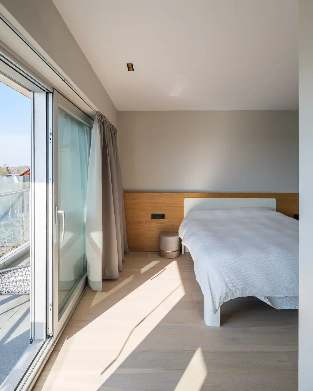 Coupure - Stijlvol gerenoveerd appartement met 2 slaapkamers en unieke zichten op het water en de Gentse binnenstad. foto 14