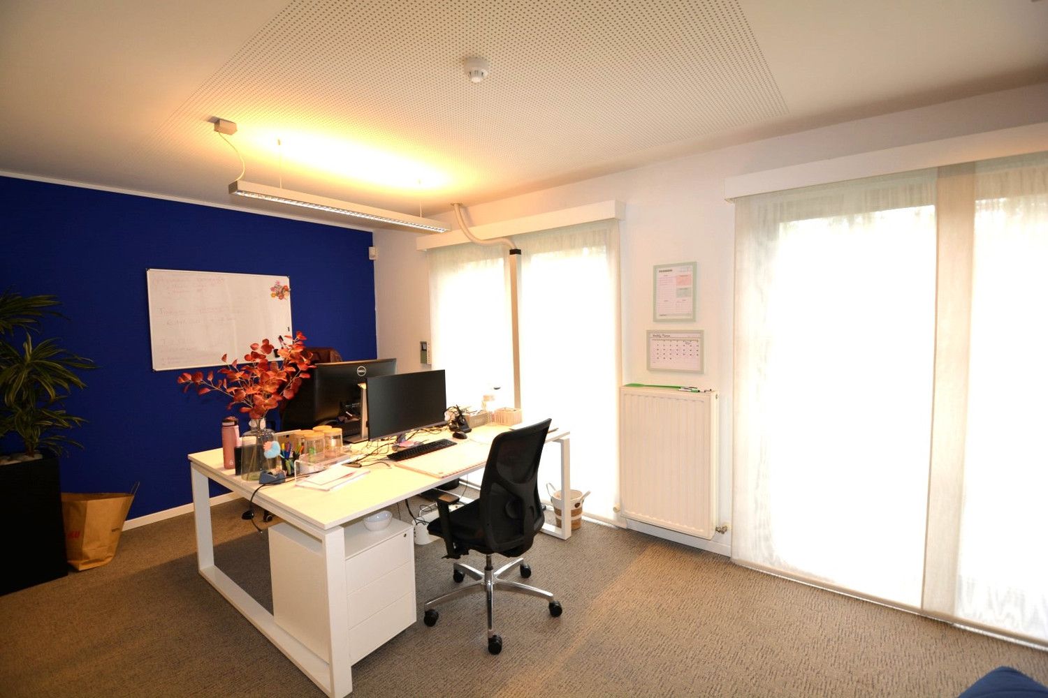 VERZORGD KANTOORGEBOUW MET PARKING! foto 7