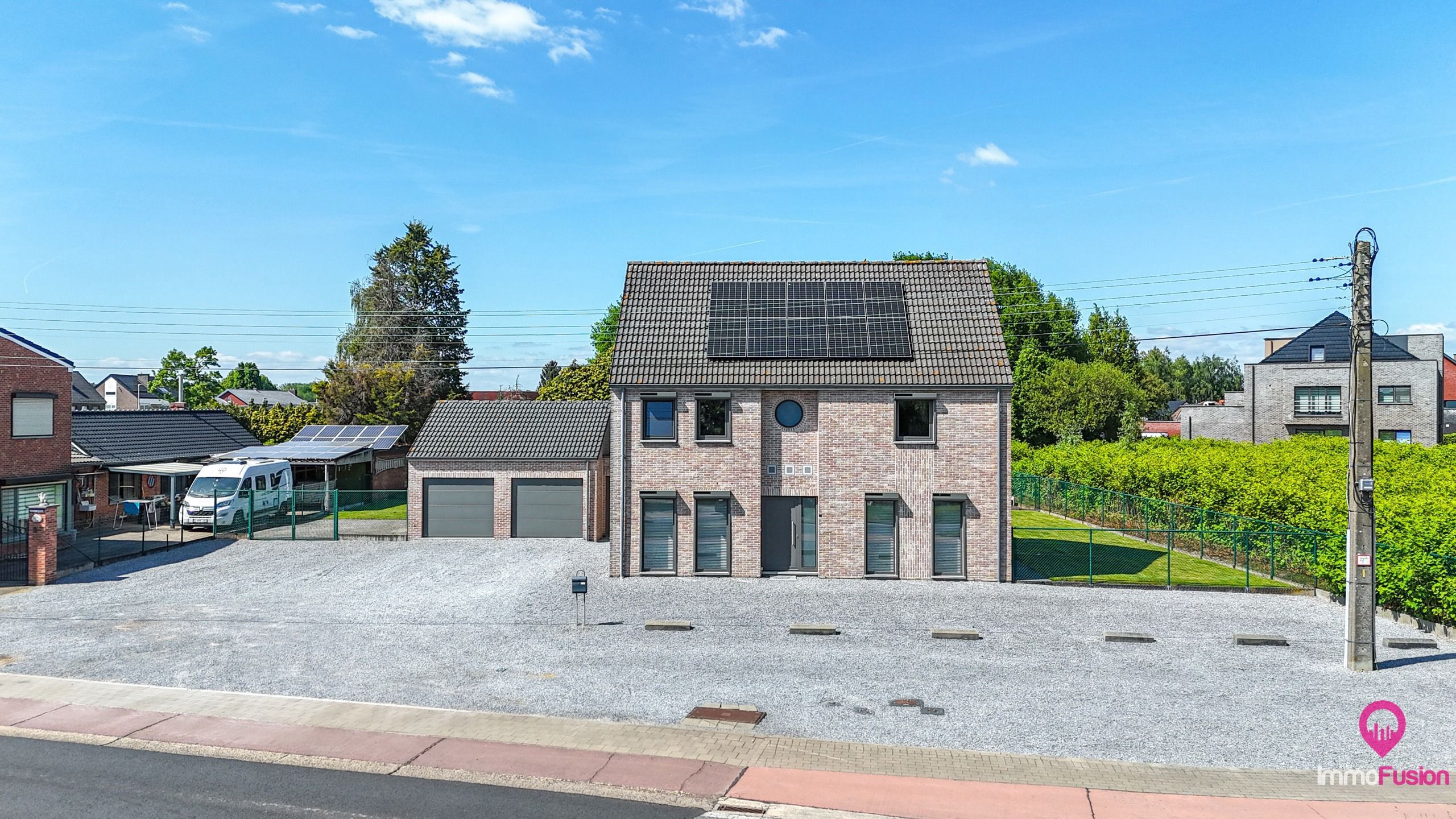 Ruime gezinswoning met 3 slpks, dubbele garage en grote tuin! foto 54