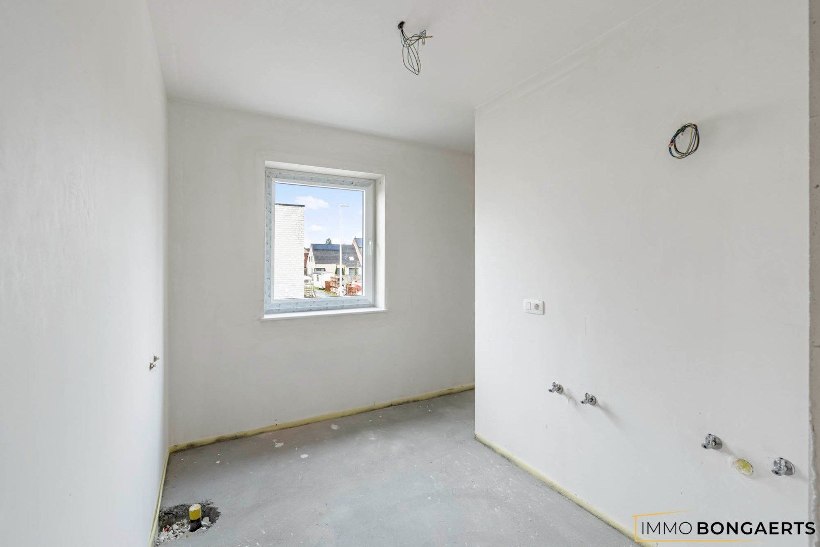 Moderne woning met drie slaapkamers  foto 25
