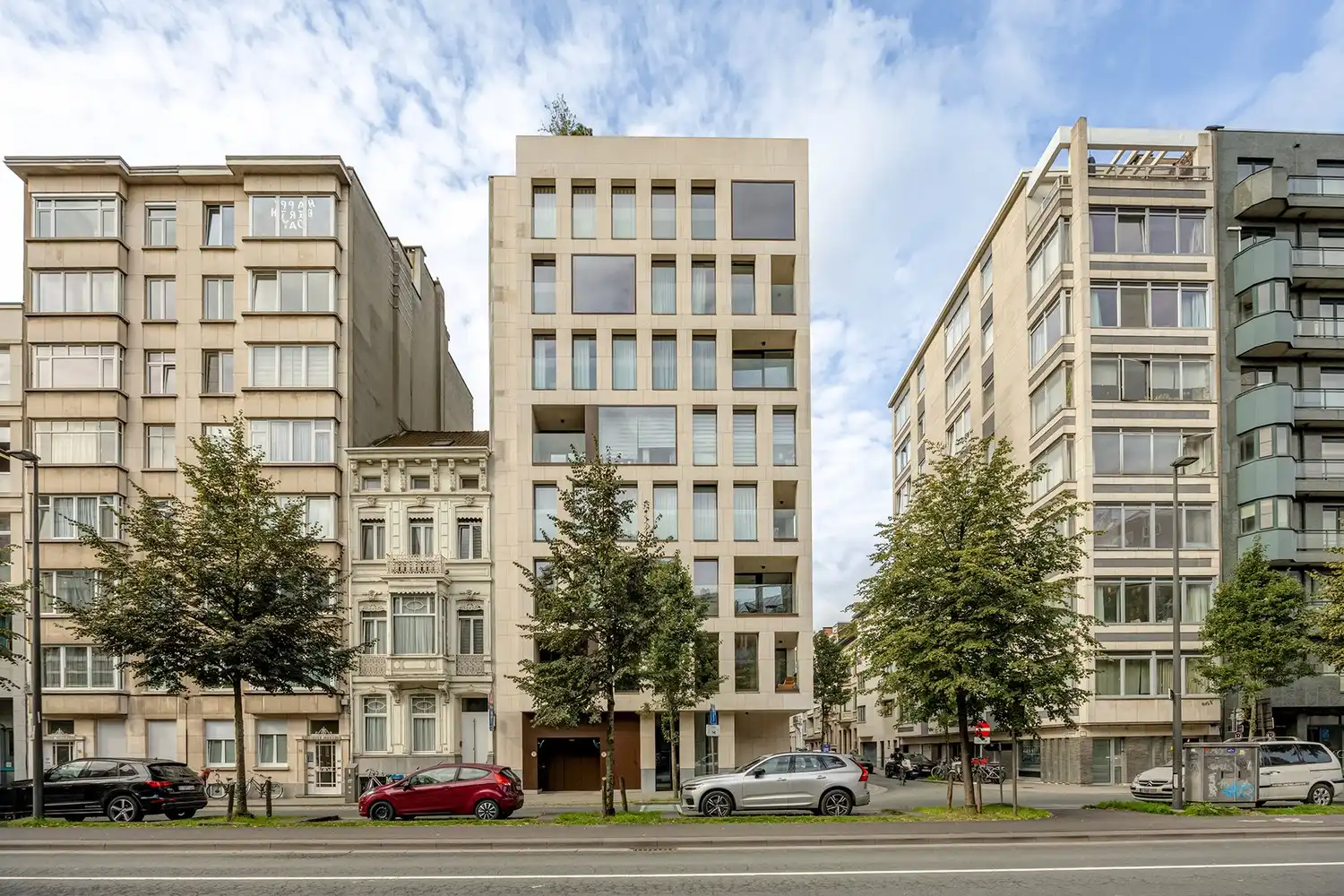 Recent 1 slpk appartement met ruim terras foto 15
