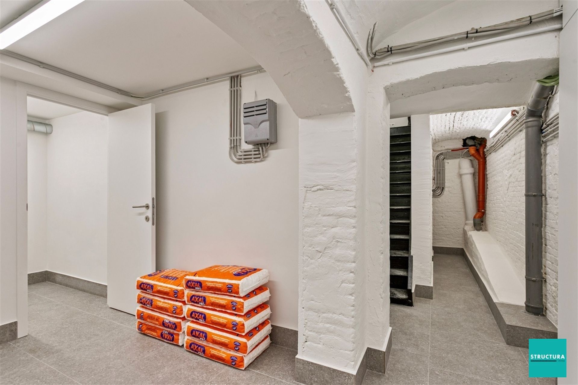 Prachtige unieke verhuring, 2 appartementen en een handelsgelijkvloers te 1000 Brussel. 



 foto 5