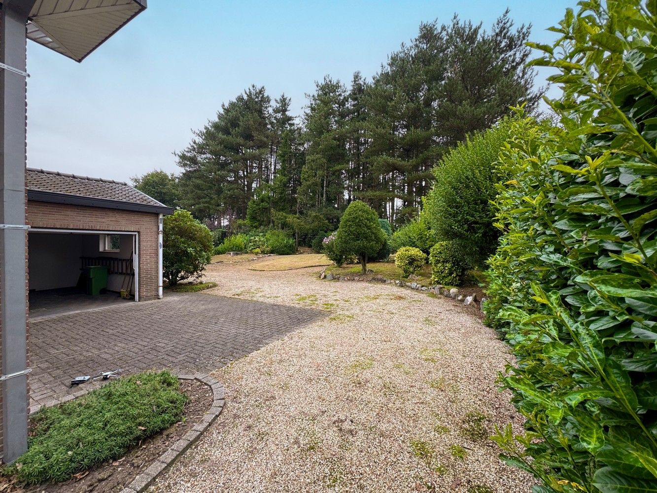 Te koop: Grote woning met unieke tuin foto 27