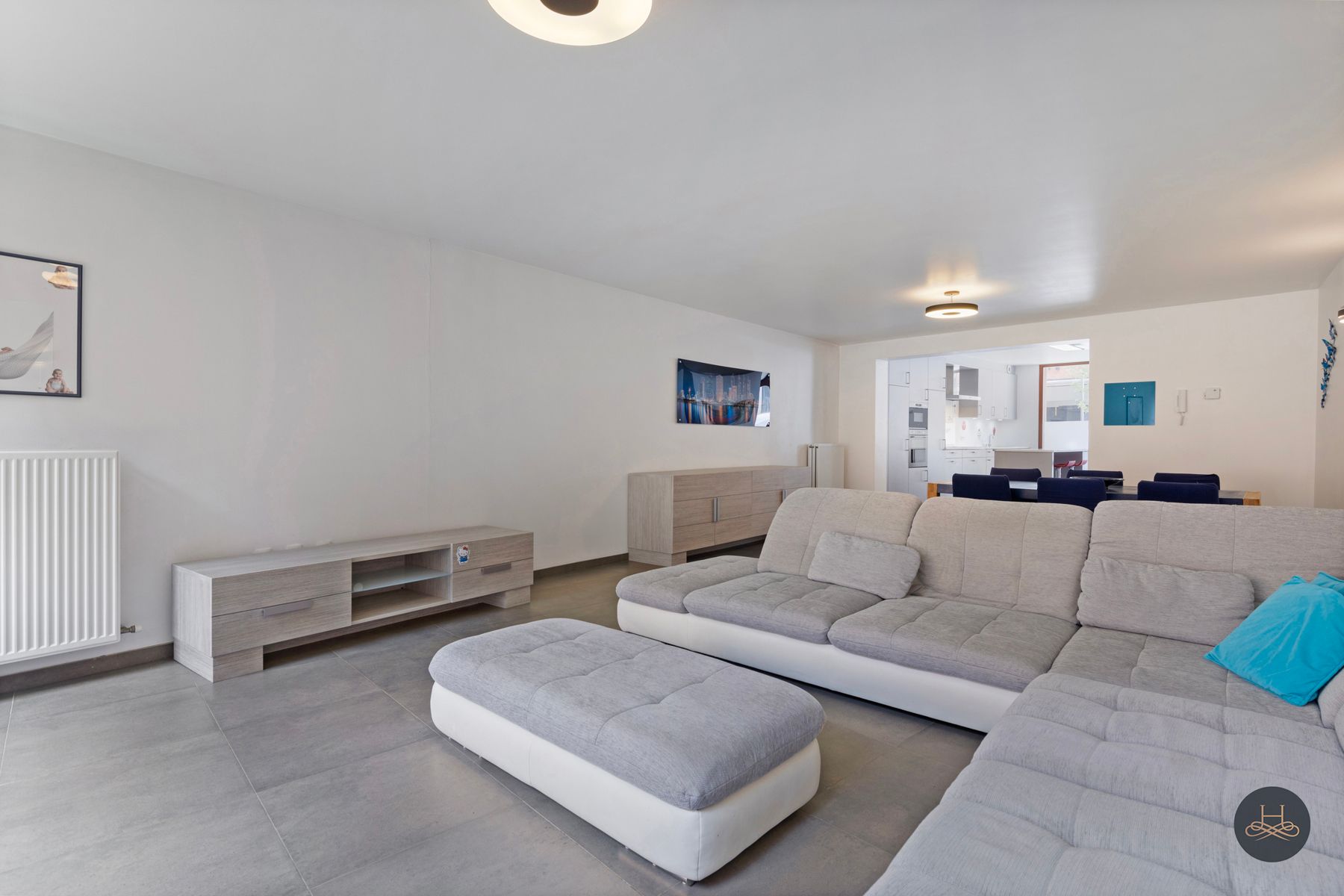 Ruime vernieuwde woning in hartje Mechelen foto 11