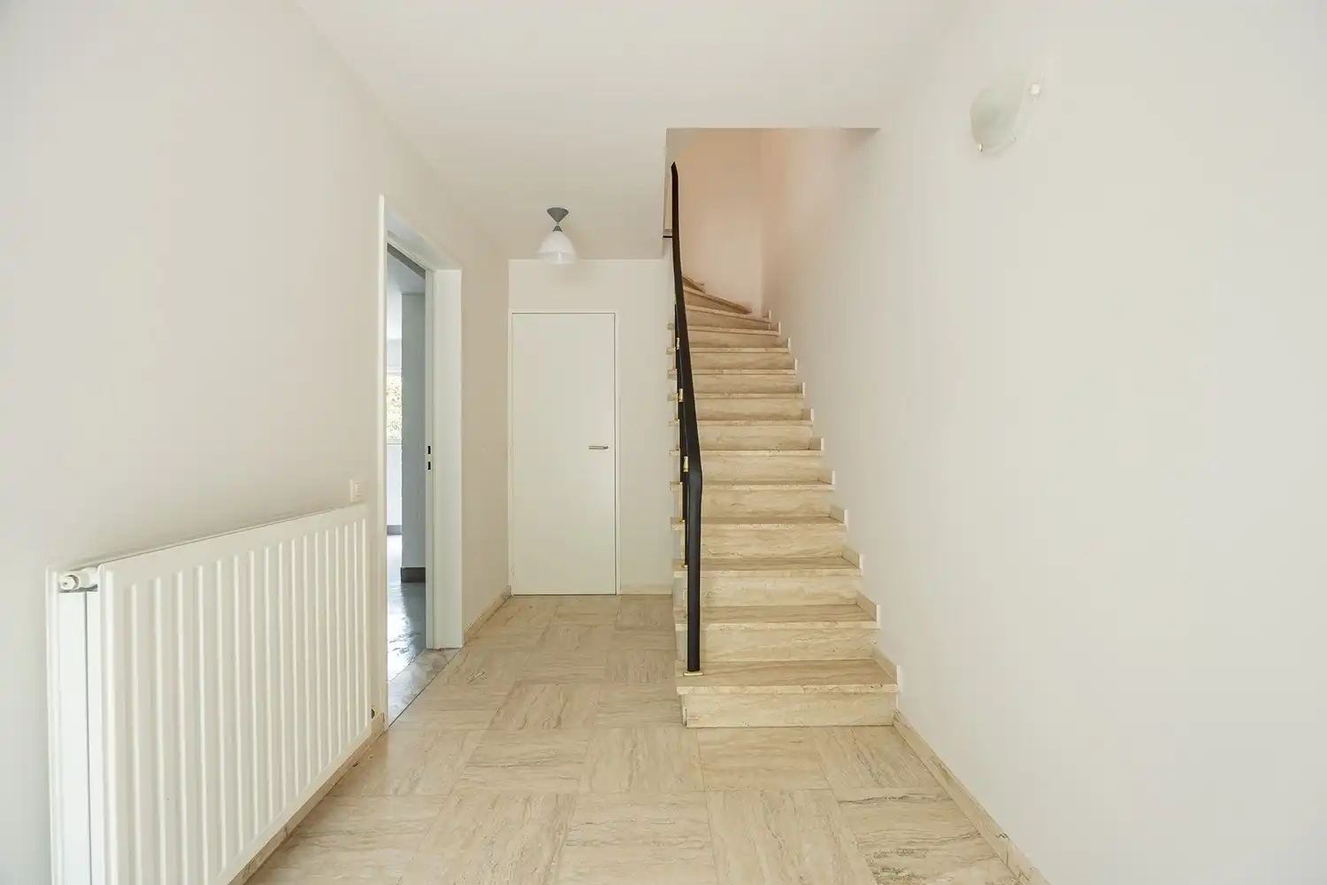 Rustig, zuinig en comfortabel wonen in Stabroek , grens Kapellen. foto 7