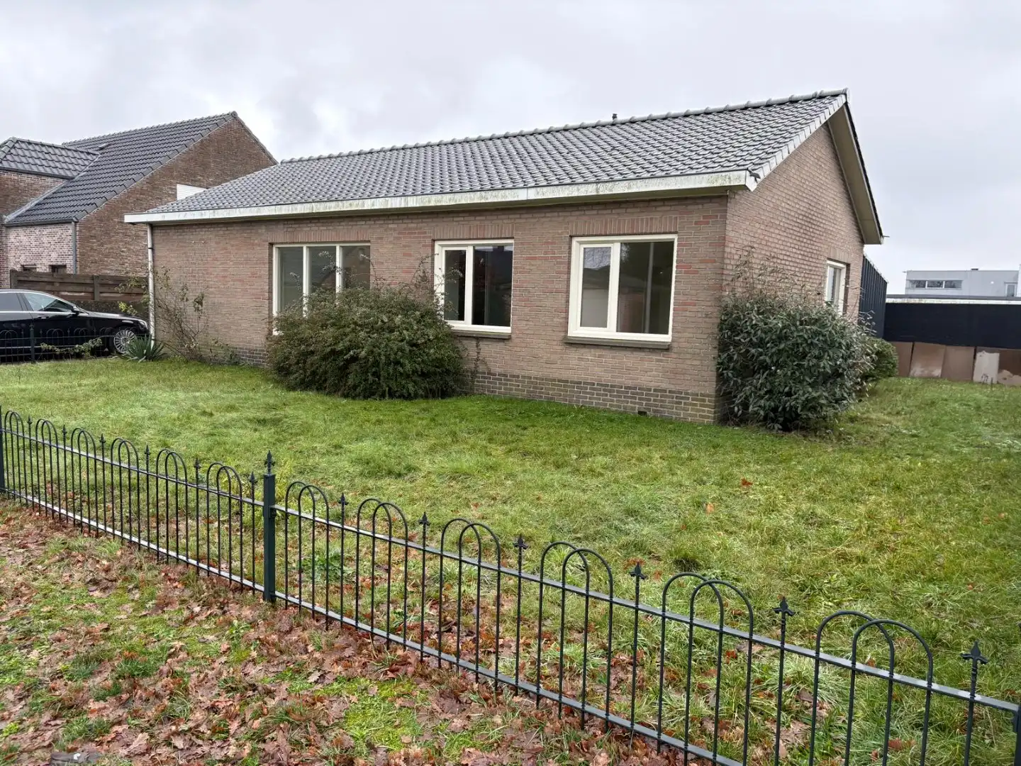 Gelijkvloerse woning foto {{pictureIndex}}
