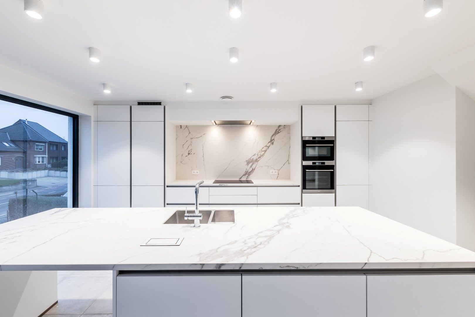 Luxueus appartement met een perfecte afwerkingsgraad foto 2
