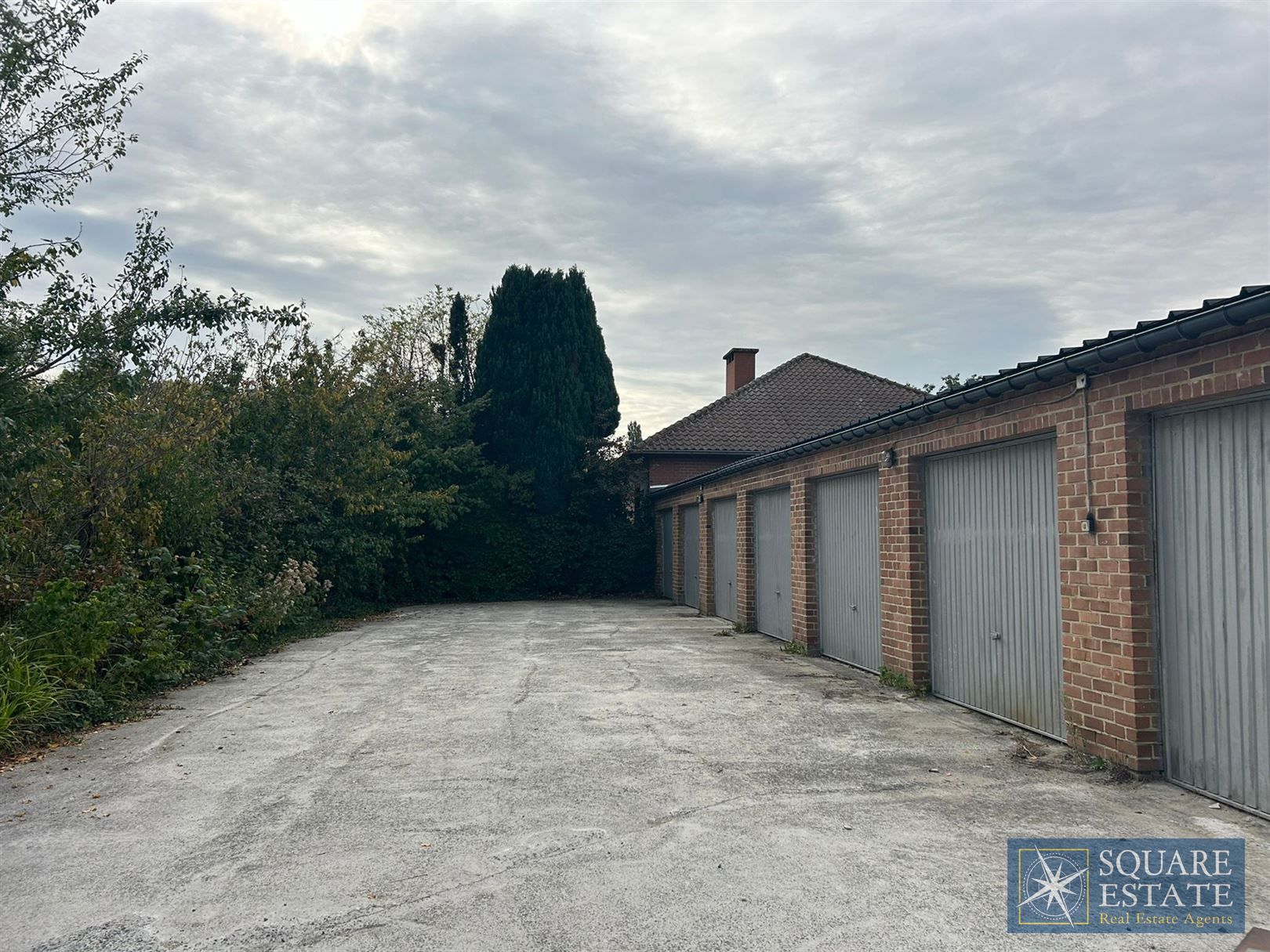 Garage/Parking foto 2