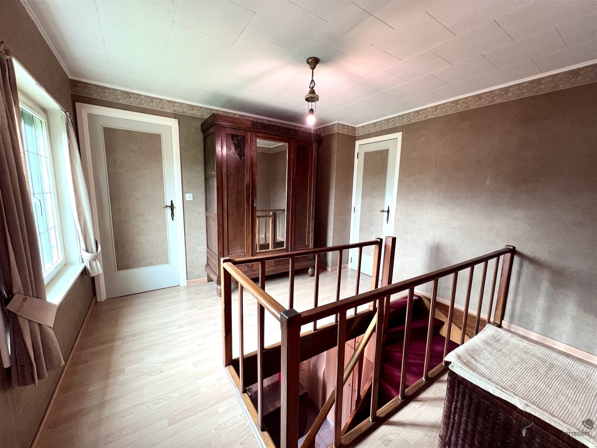 Te renoveren vrijstaande woning foto 11