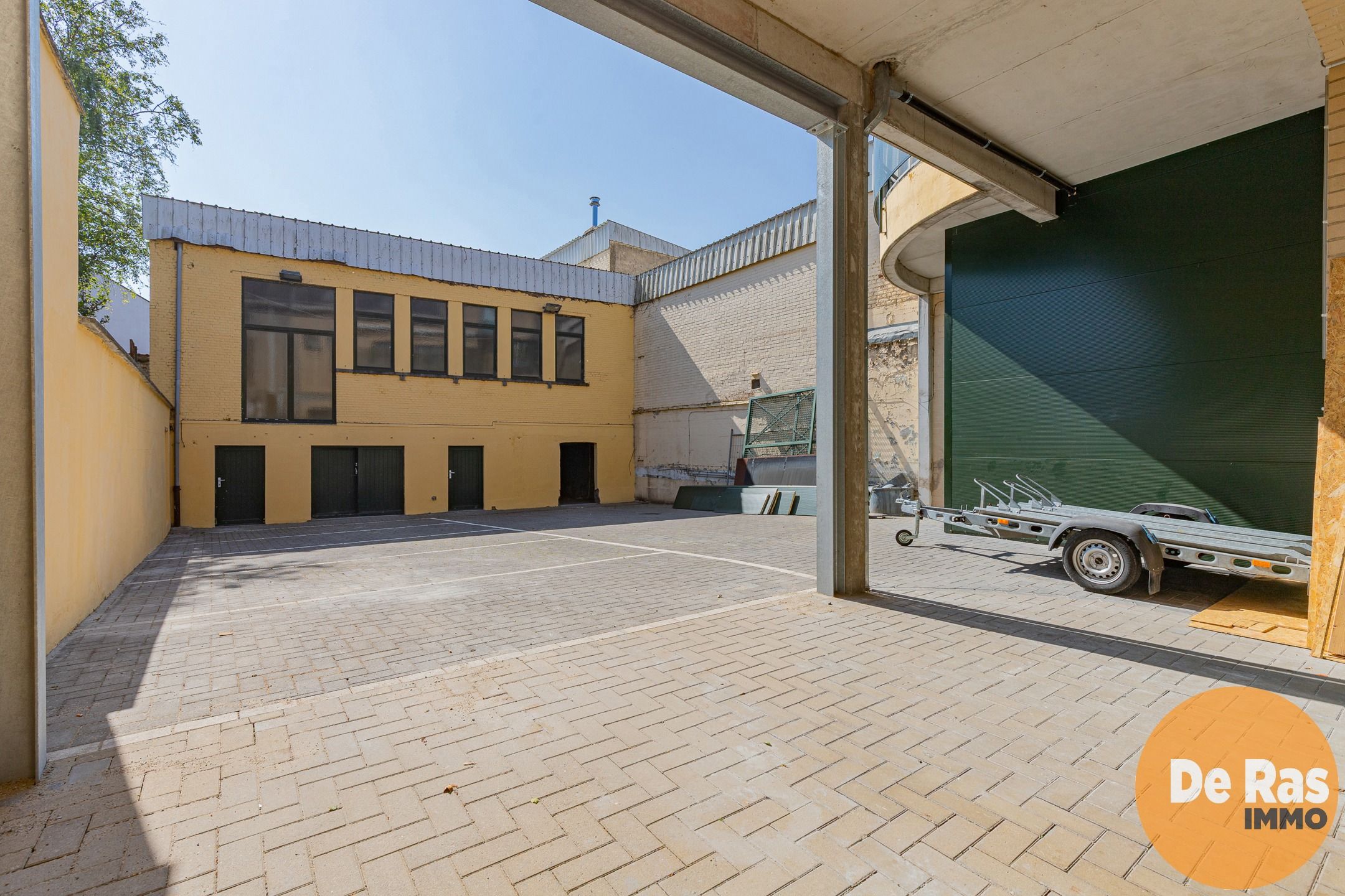 AALST - Centraal gelegen bel-etagewoning met magazijn  foto 2