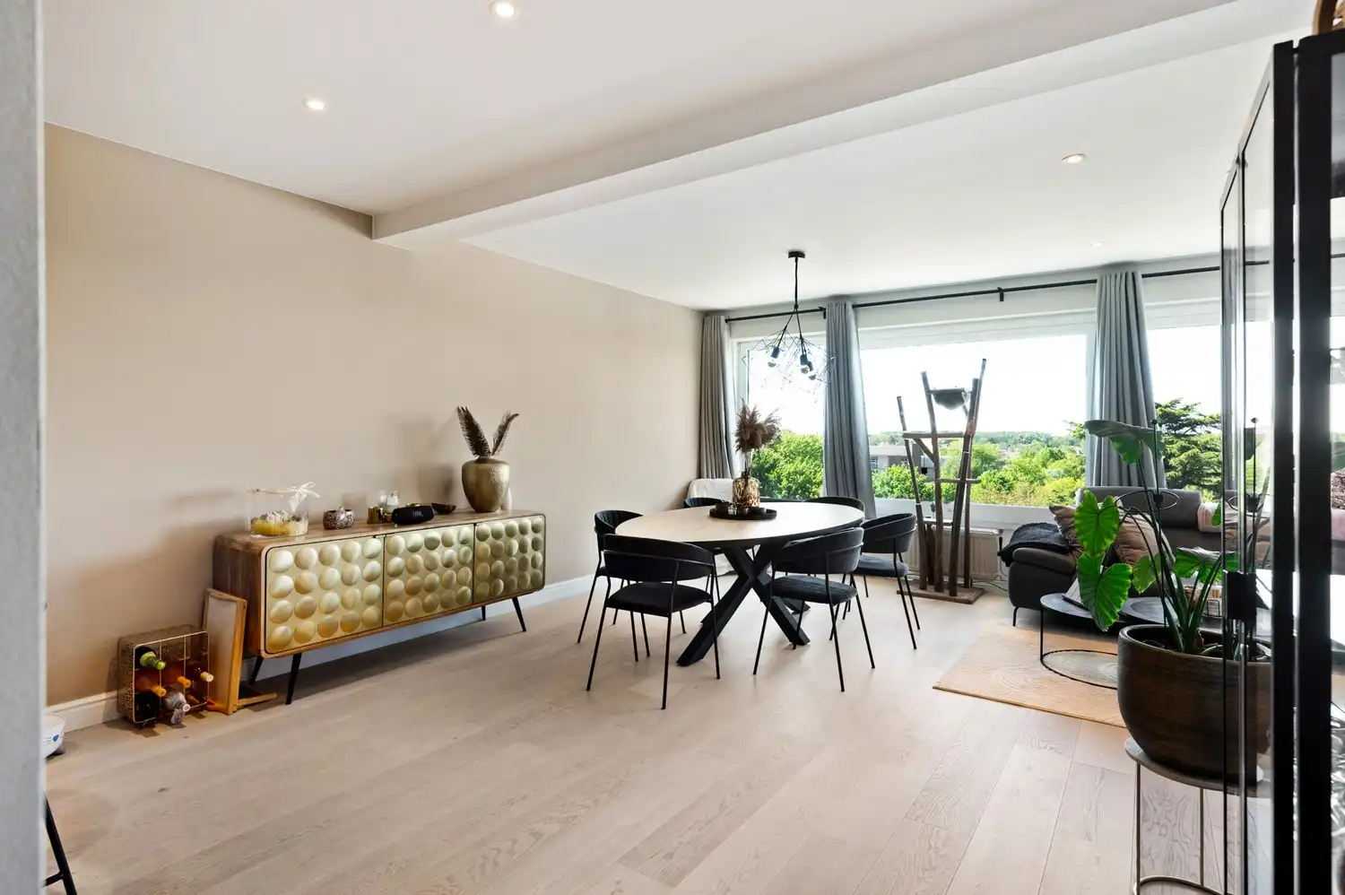 Twee slaapkamer appartement met open leefruimte te Mortsel foto 5