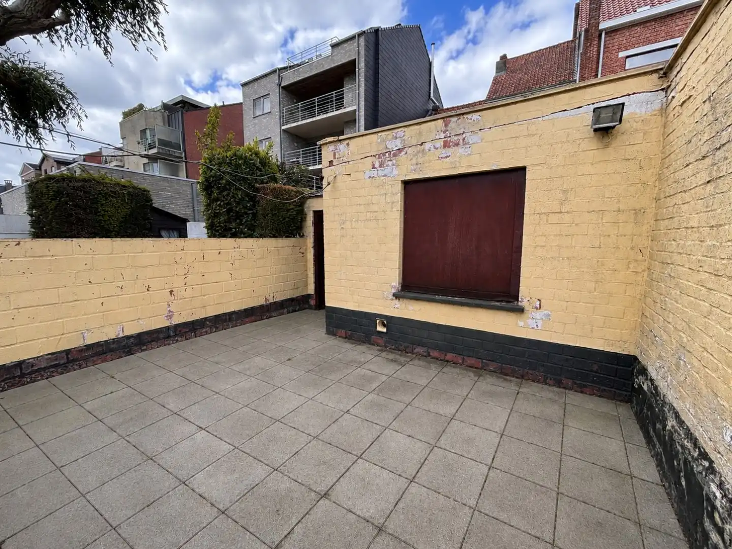 Ruim volume pal in het centrum met tuin en garage foto 16