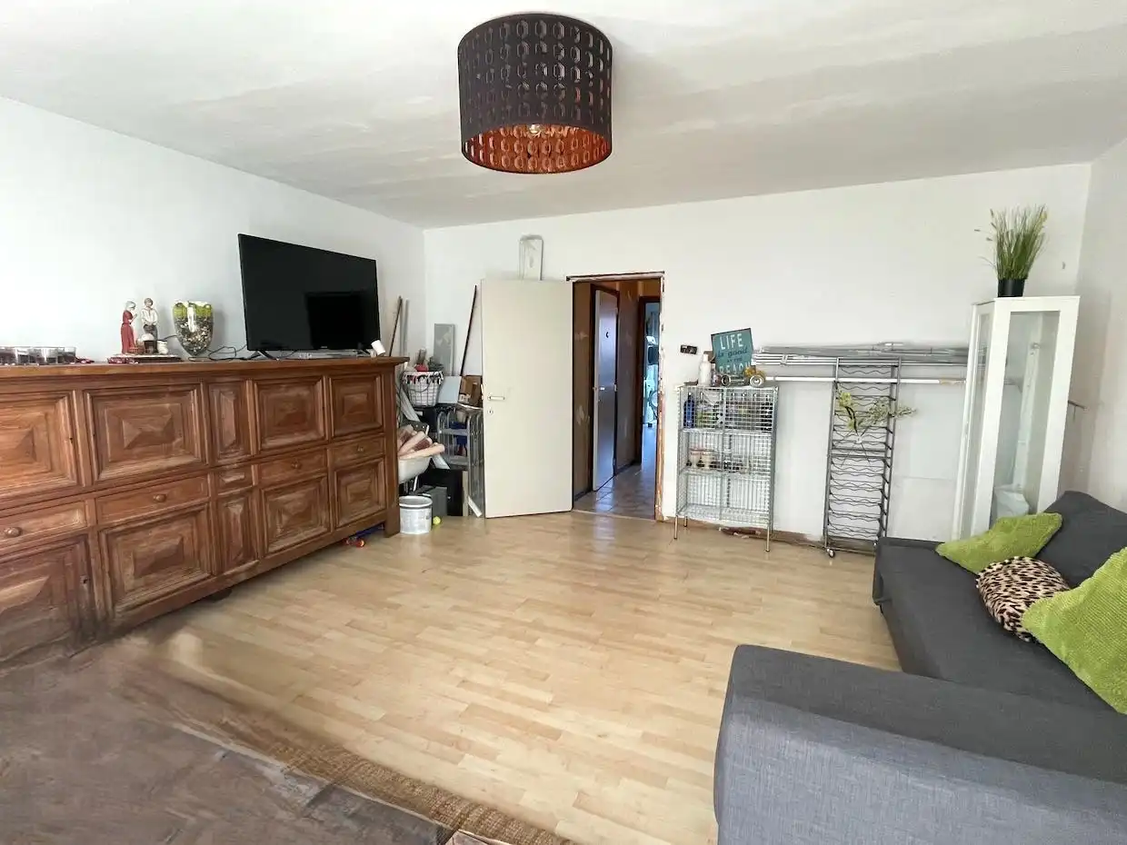 Handelsruimte met ruim, bovenliggend duplex-appartement op toplocatie in Blankenberge foto 7