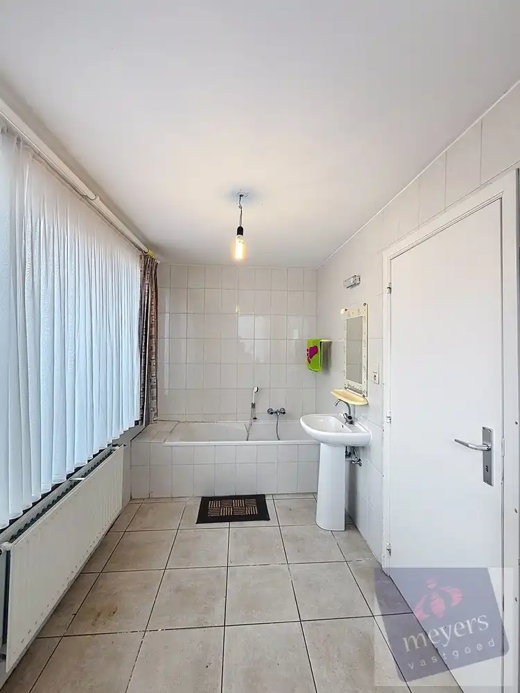 Gezellig gelijkvloers appartement met autostaanplaats in het centrum van Hasselt foto 8