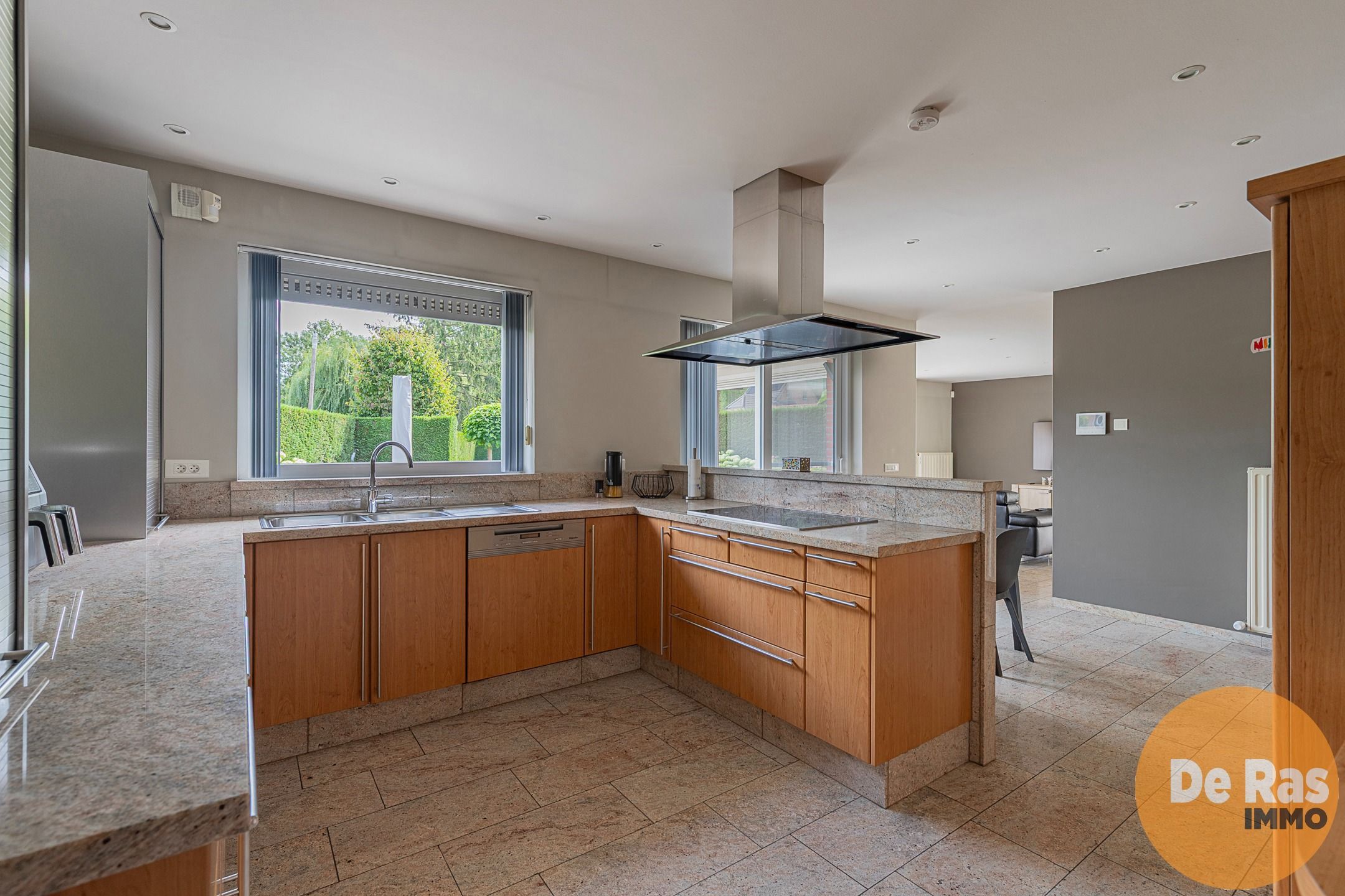 ERONDEGEM -  Prachtige villa in rustige straat nabij E40  foto 14