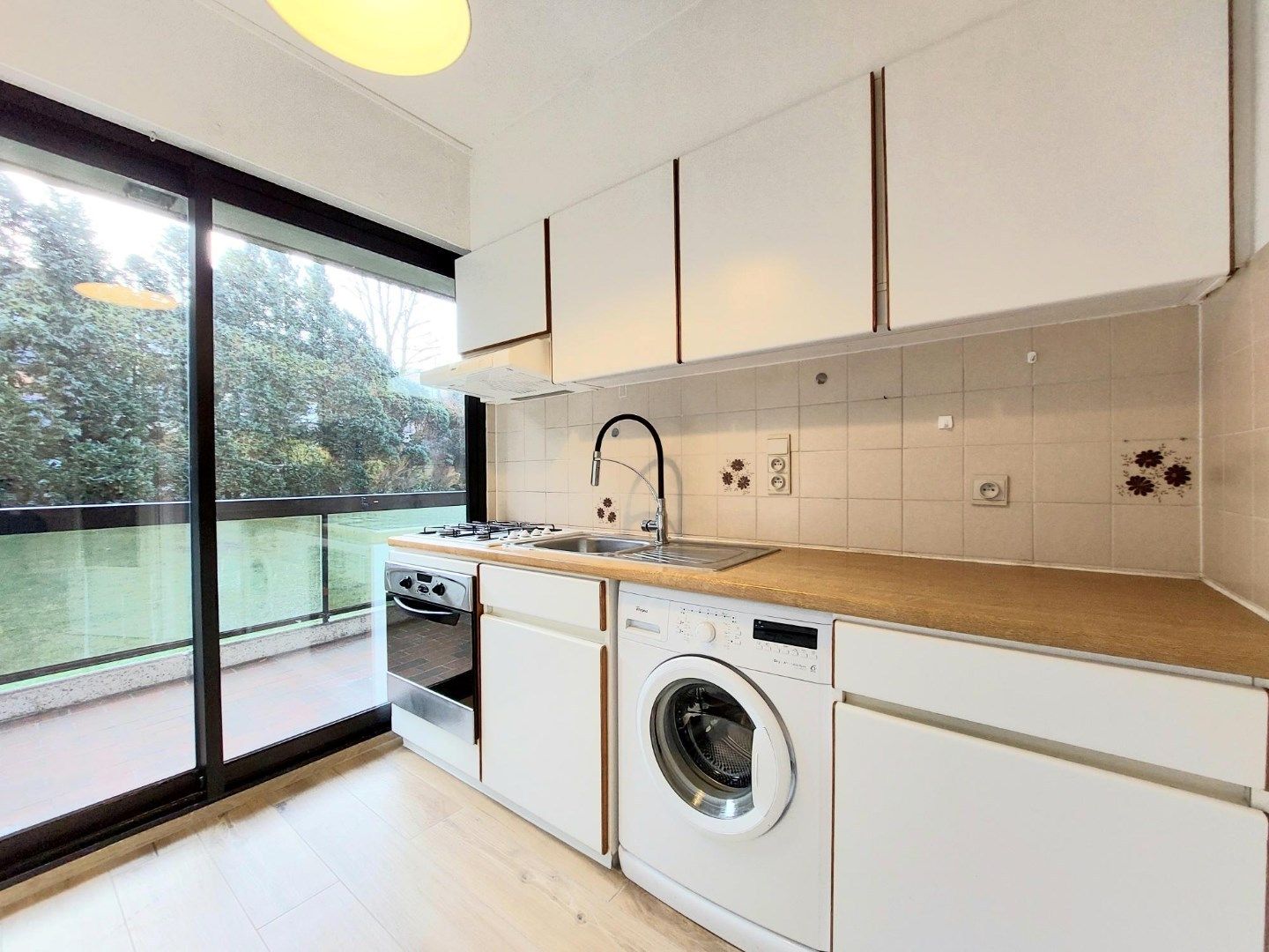 Instapklaar gelijkvloersappartement foto 4