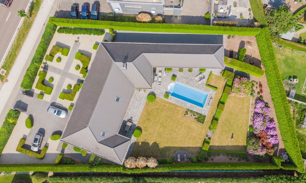 Prachtige villa met zwembad op een perceel van 2.364m² aan de stadsrand van Bree foto 8