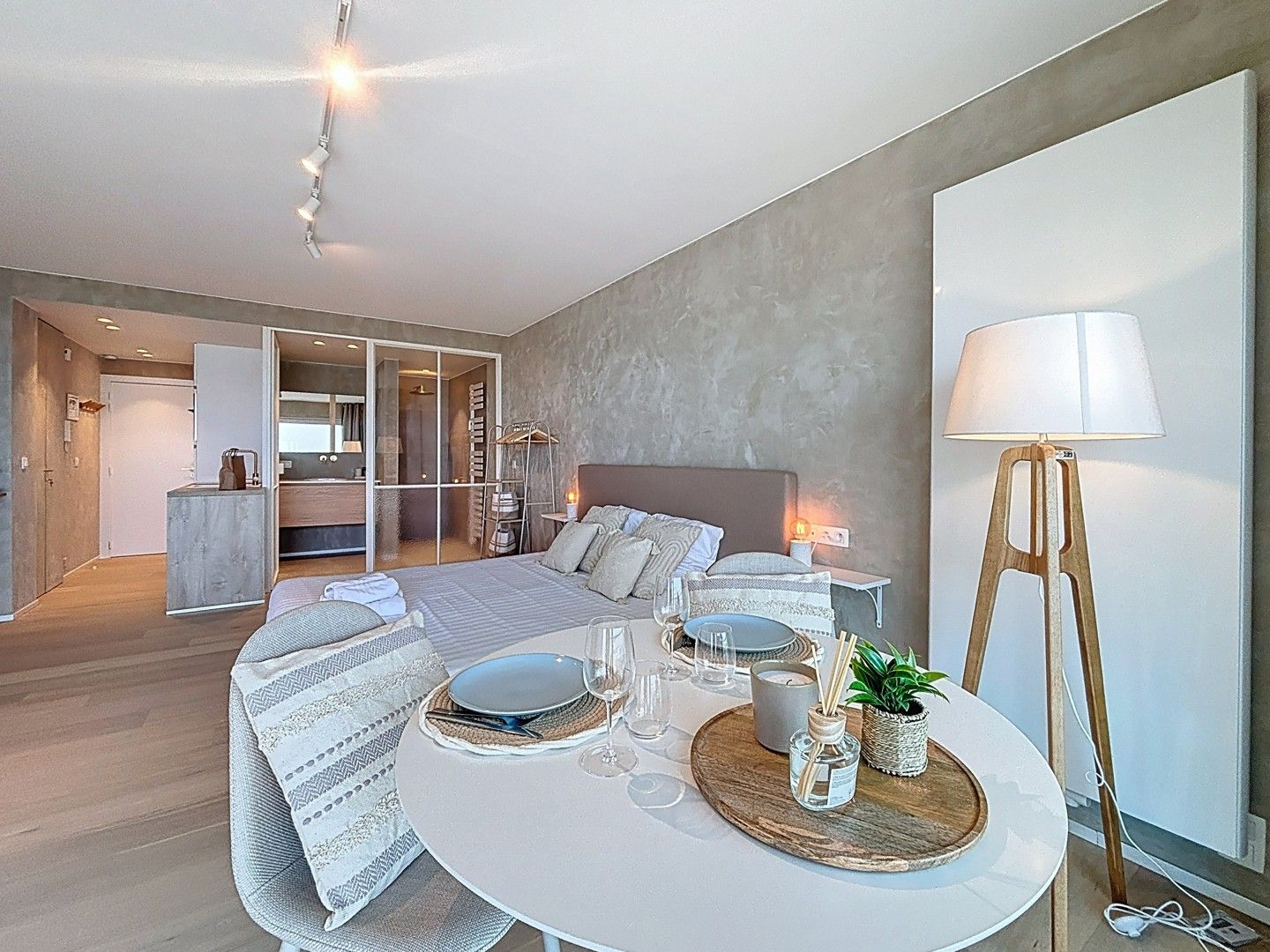 Luxe Studio met Frontaal Zeezicht – Volledig Gerenoveerd foto 4