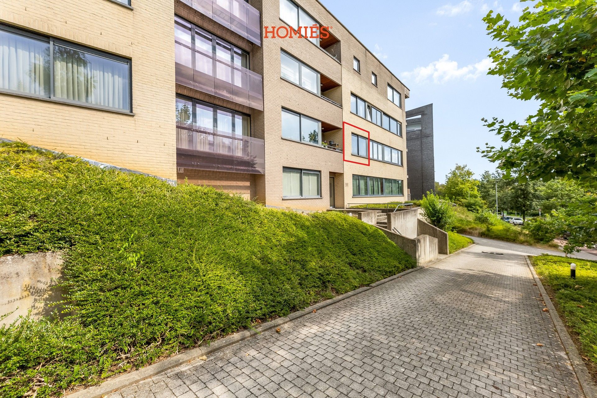 Vernieuwde en bemeubelde studio te huur op toplocatie (EPC A!) foto {{pictureIndex}}