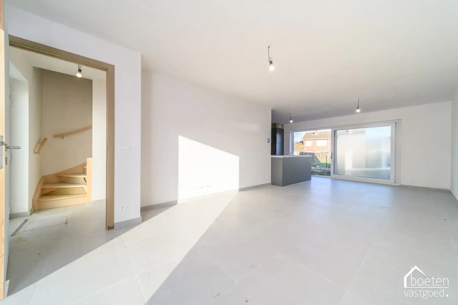 Roesbrugge: Betaalbare nieuwbouwwoningen met alle modern comfort, 3 slpks, garage en tuintje foto 8