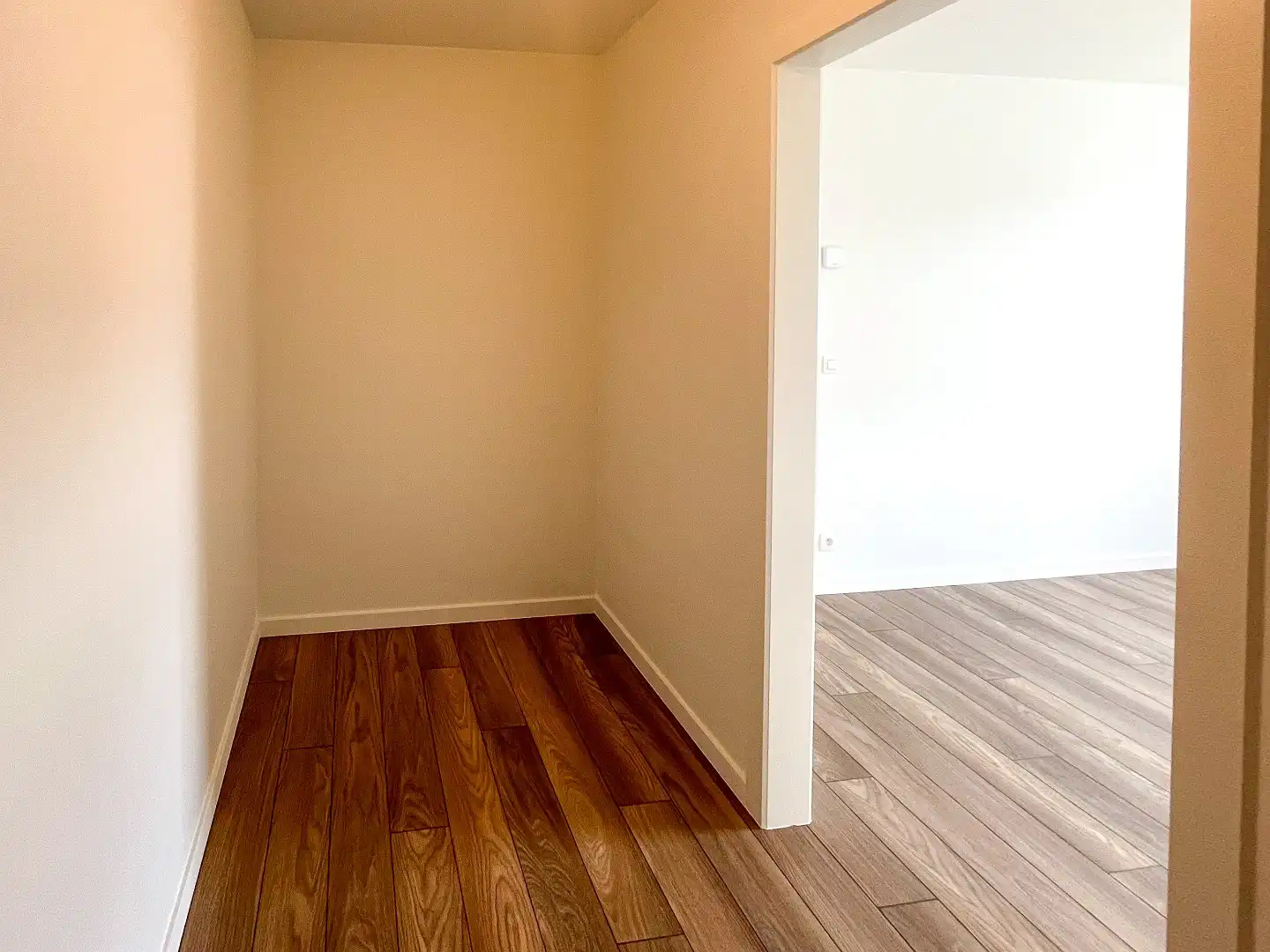 Halfopen woning met 3 slaapkamers en landelijk verzicht! foto 11