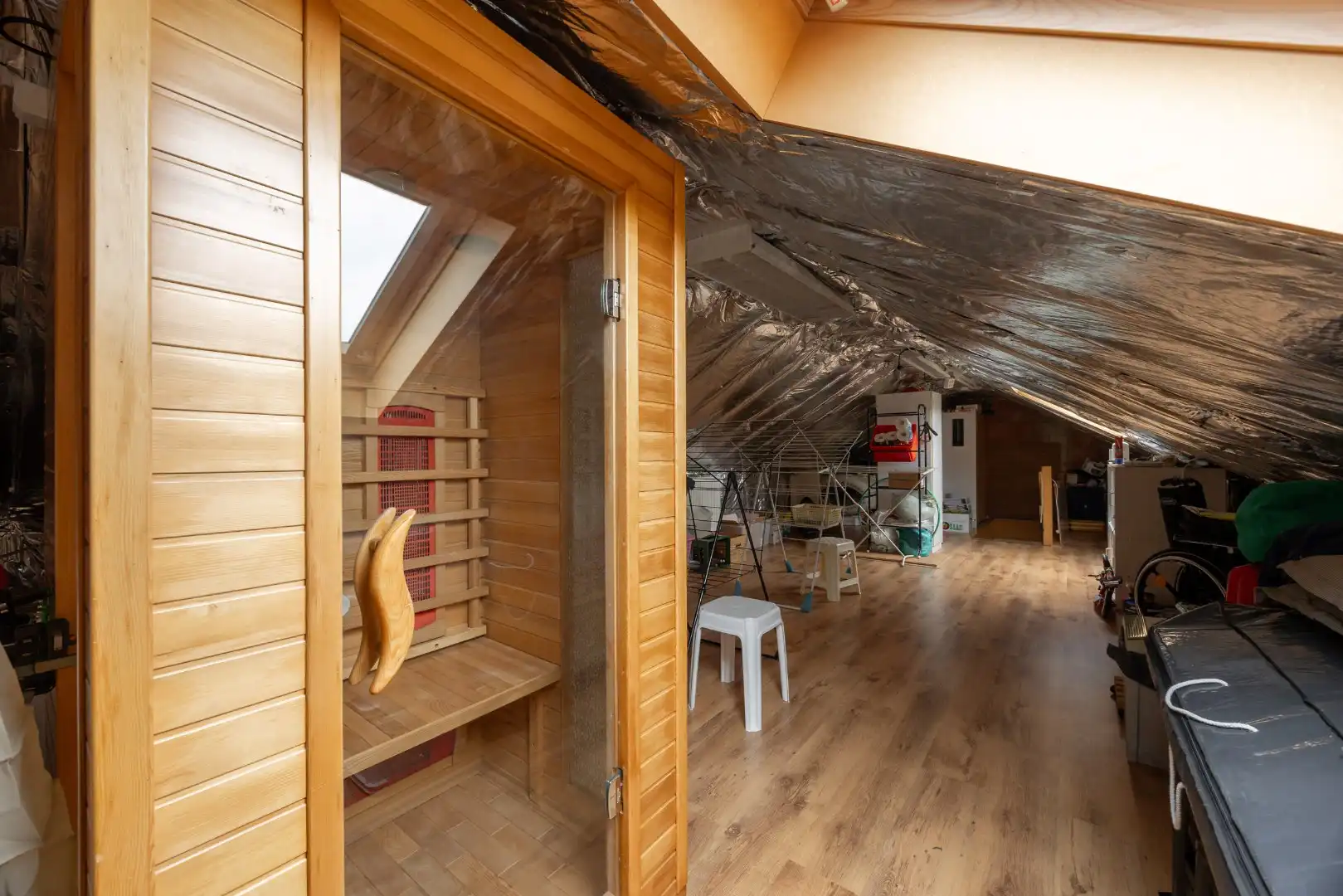 Goed onderhouden woning op een perceel van 8 are 19 ca foto 19