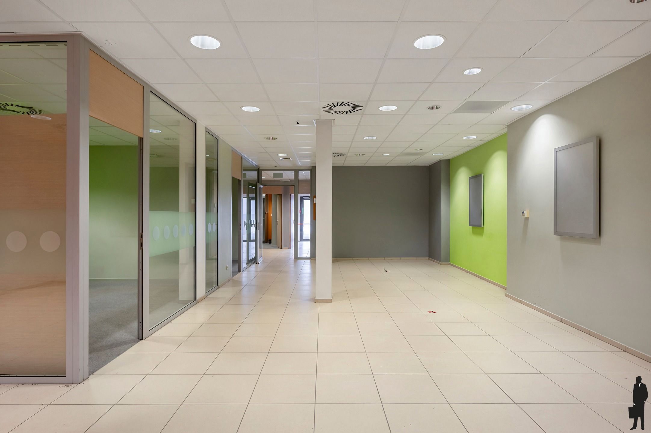  Commercieel Gelijkvloers in het Hart van Westmalle  foto 19