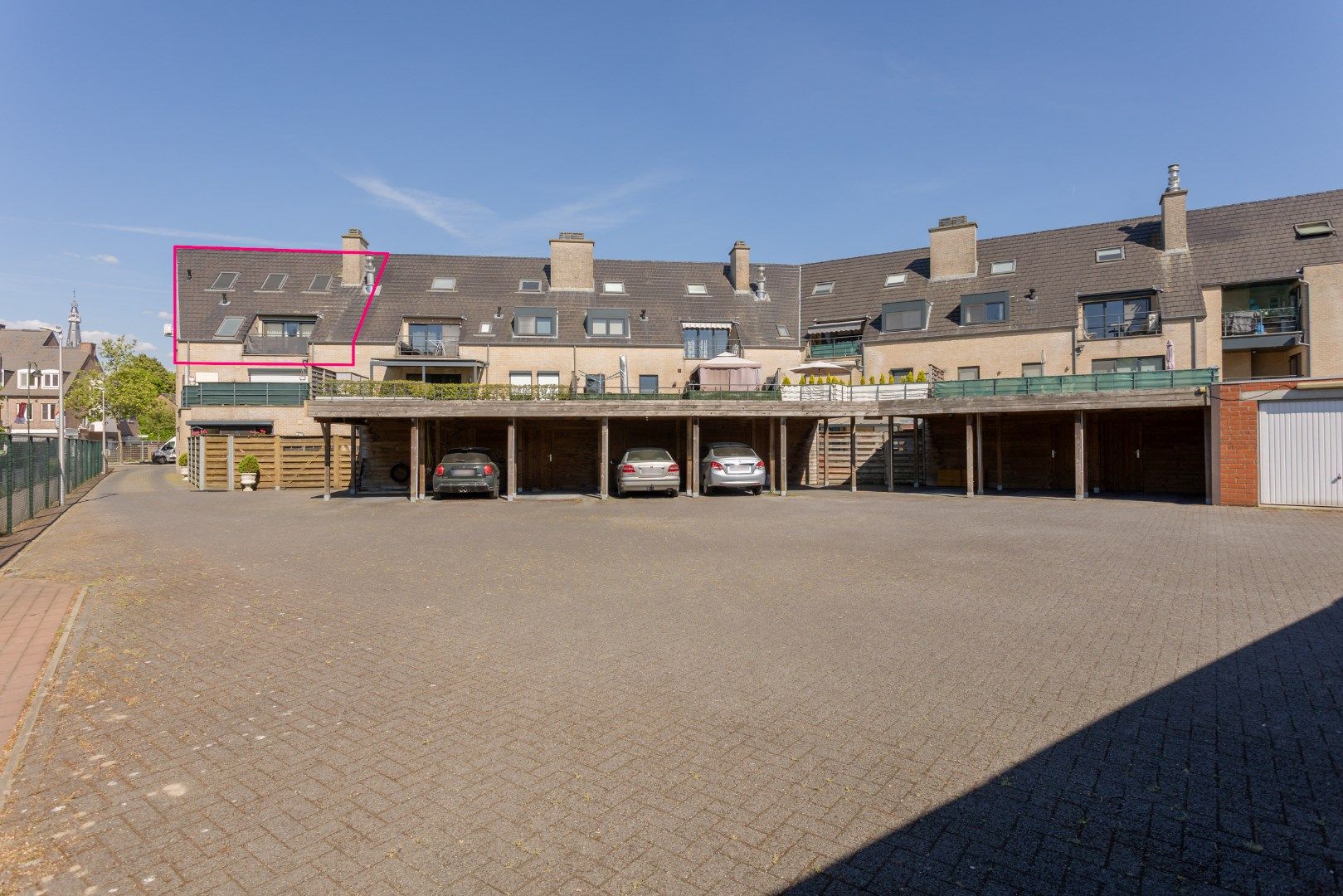 Instapklaar, ruim appartement te koop in centrum van Hamont! foto 23